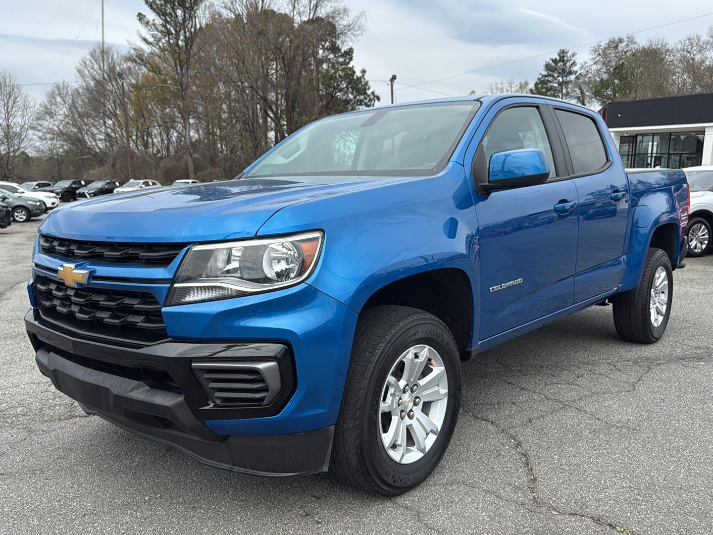 Bright Blue Metallic 2021 Chevrolet Colorado LT Crew Cab RWD Pickup Truck 4X2 8-Speed Automatic