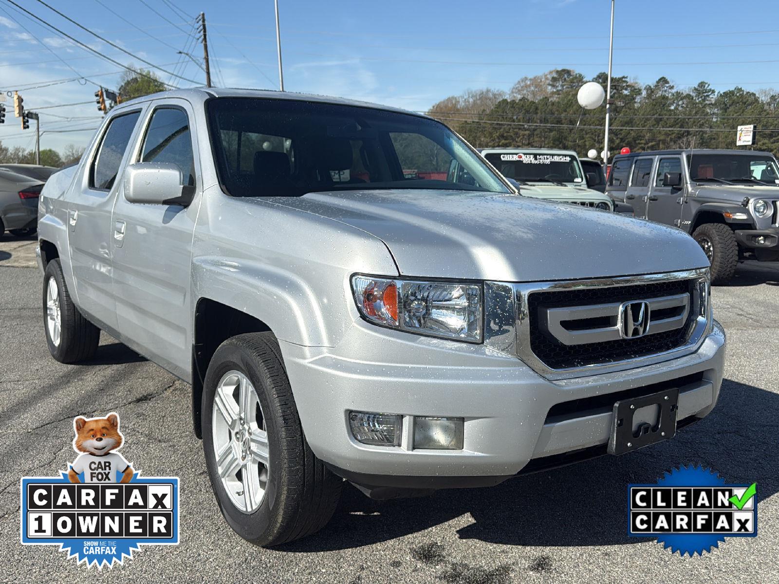 Silver 2009 Honda Ridgeline RTL Pickup Truck Four-Wheel Drive Automatic