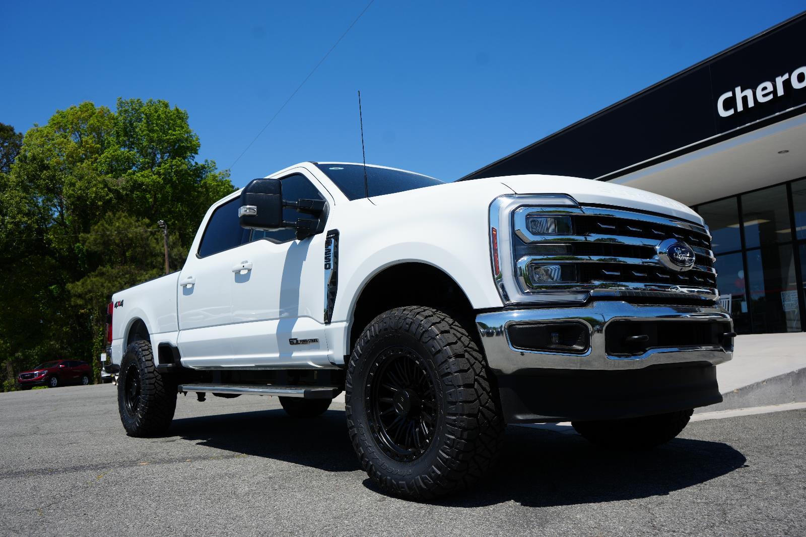 View vehicle photo 2
