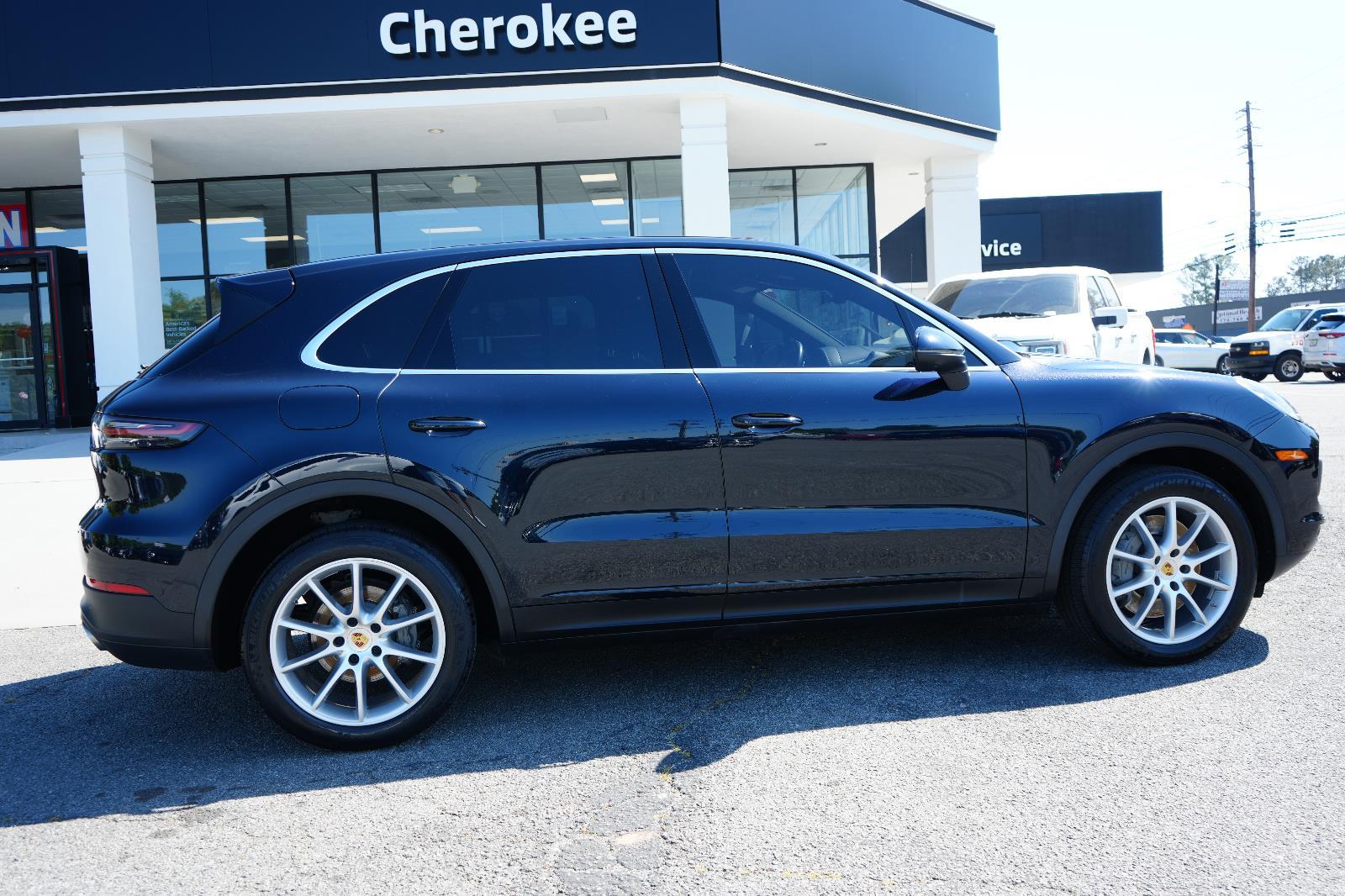View vehicle photo 7