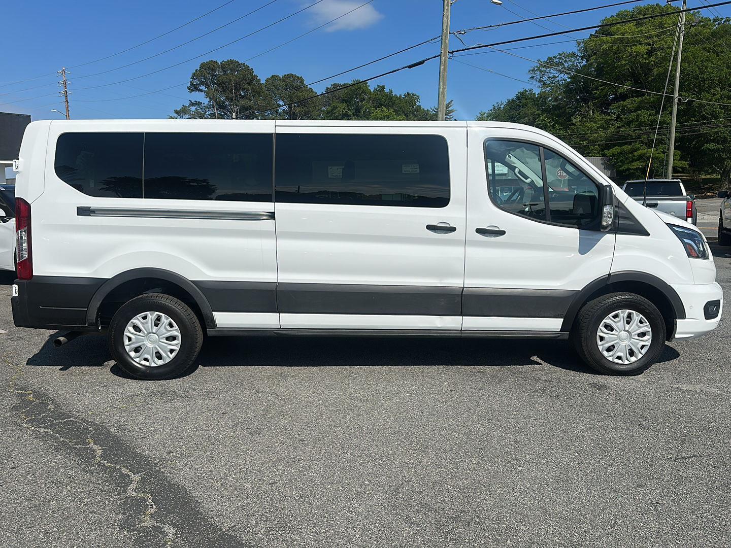 View vehicle photo 2
