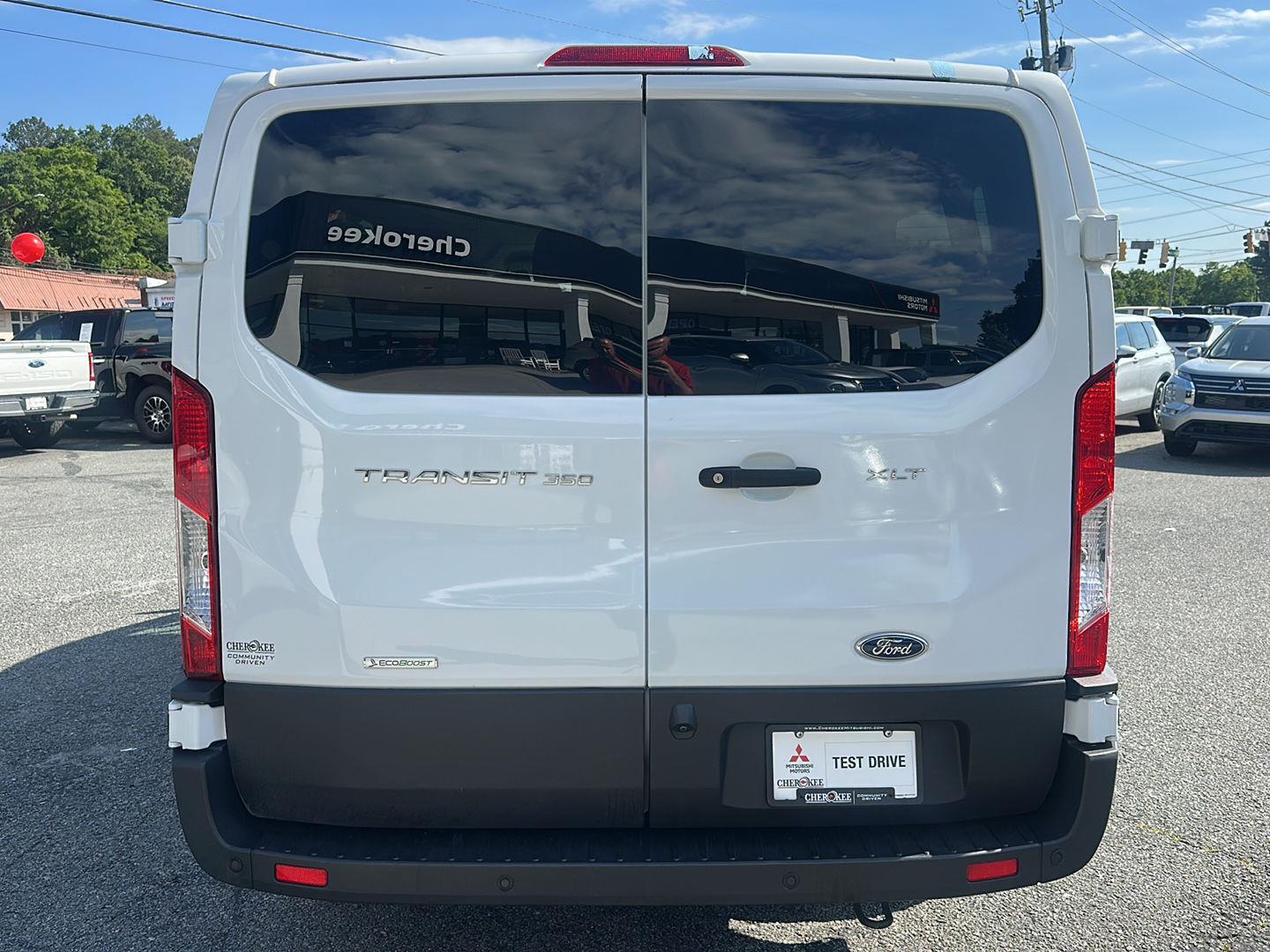 View vehicle photo 4