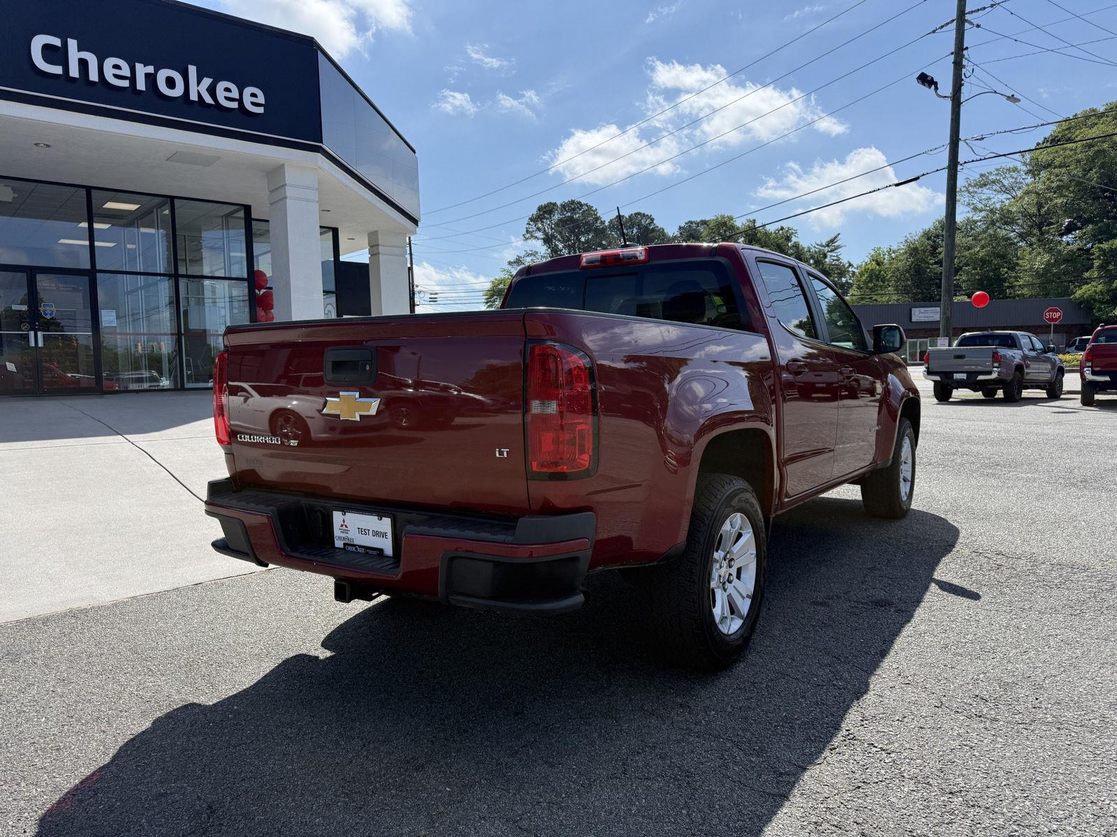 View vehicle photo 5