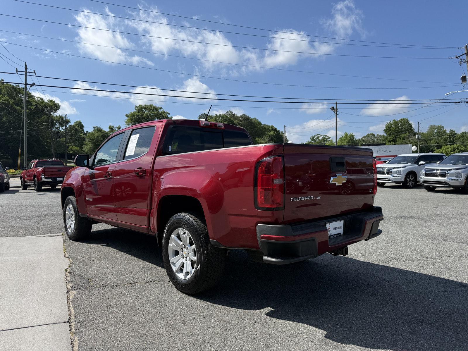 View vehicle photo 7