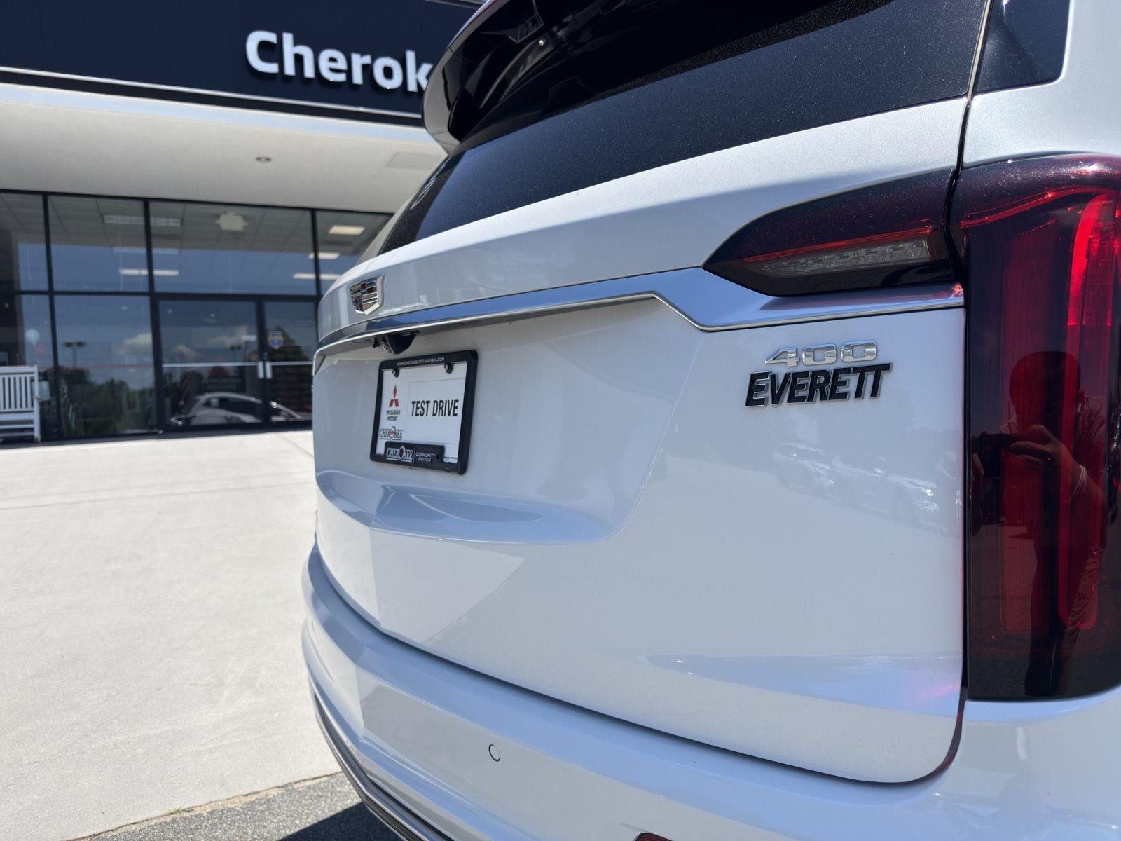 View vehicle photo 6