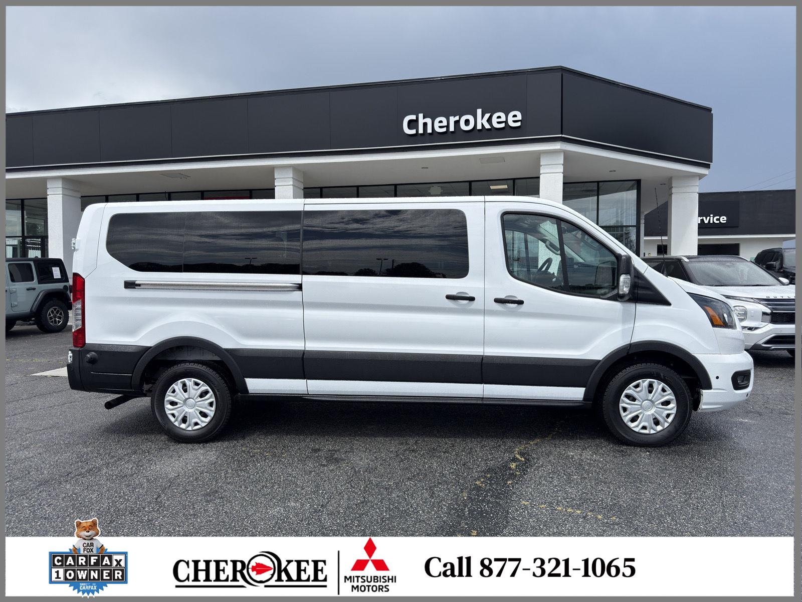 View vehicle photo 2