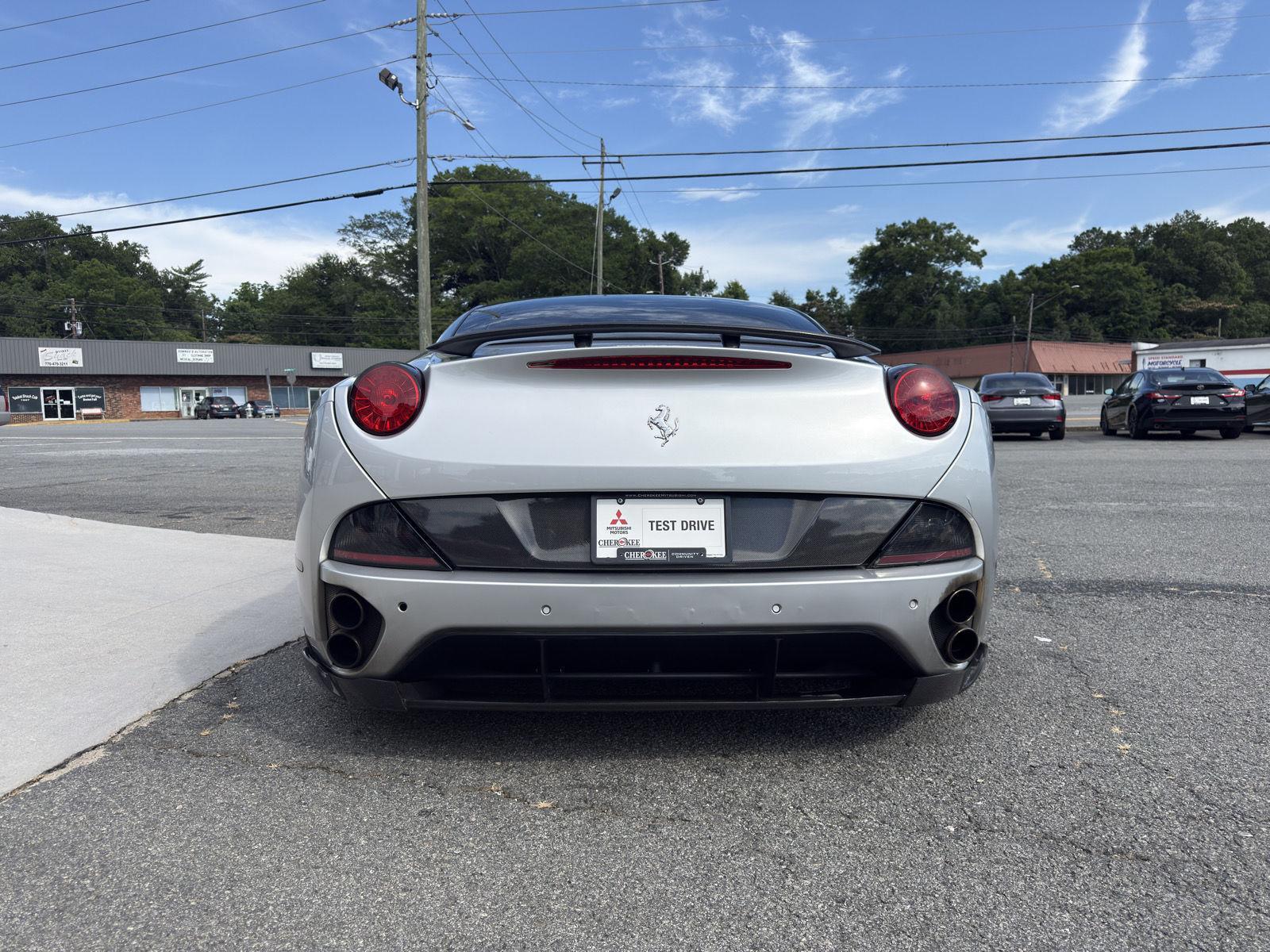 View vehicle photo 6