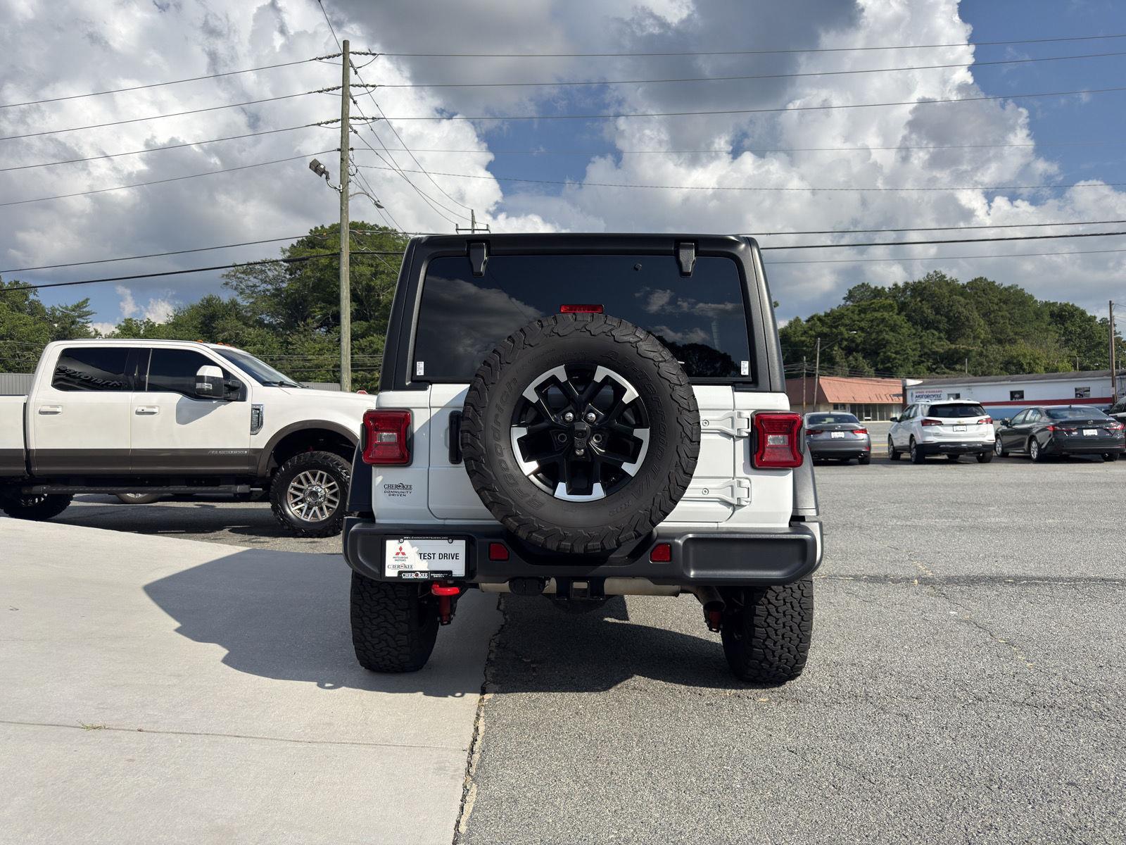 View vehicle photo 6