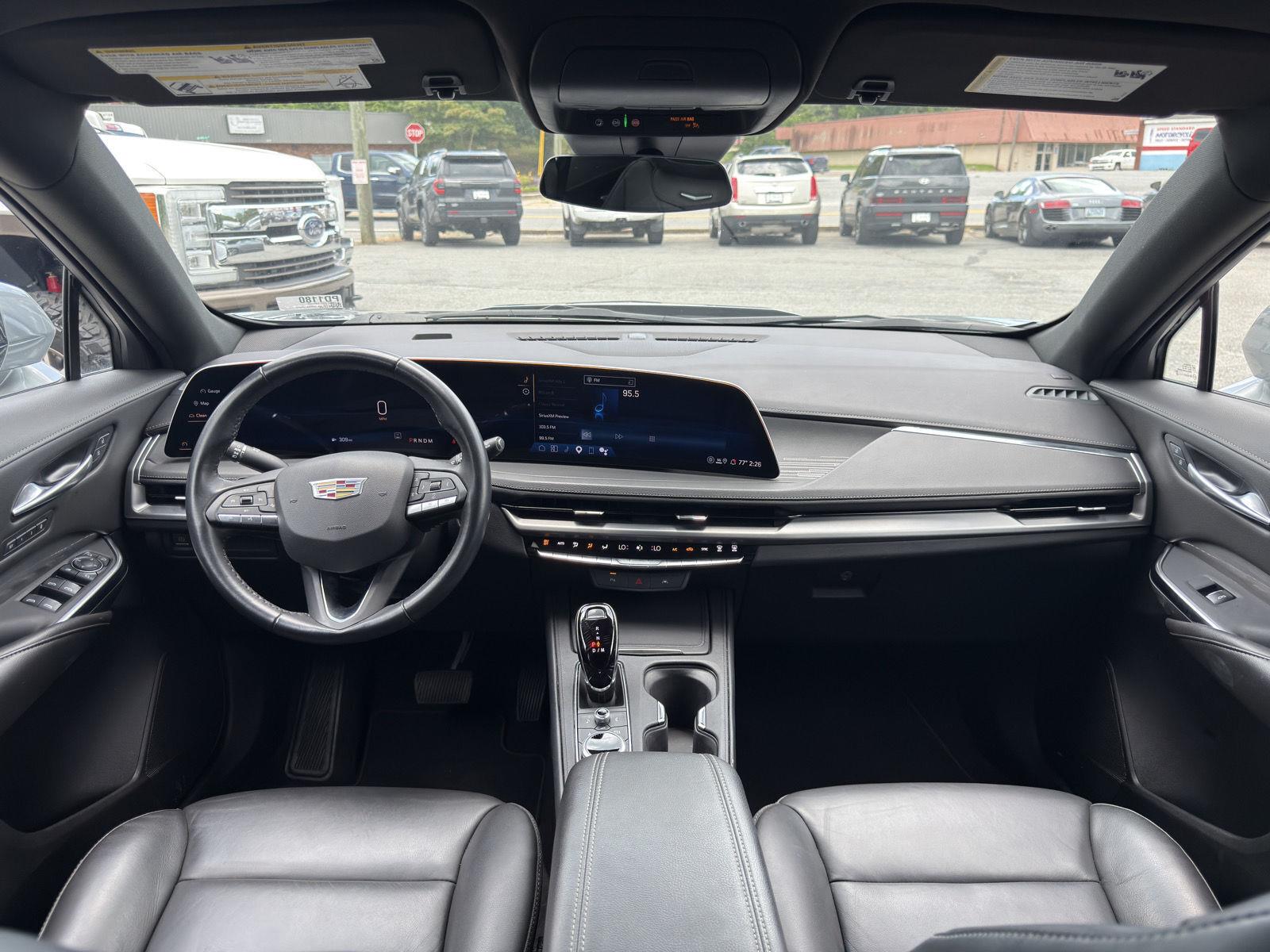 View vehicle photo 4