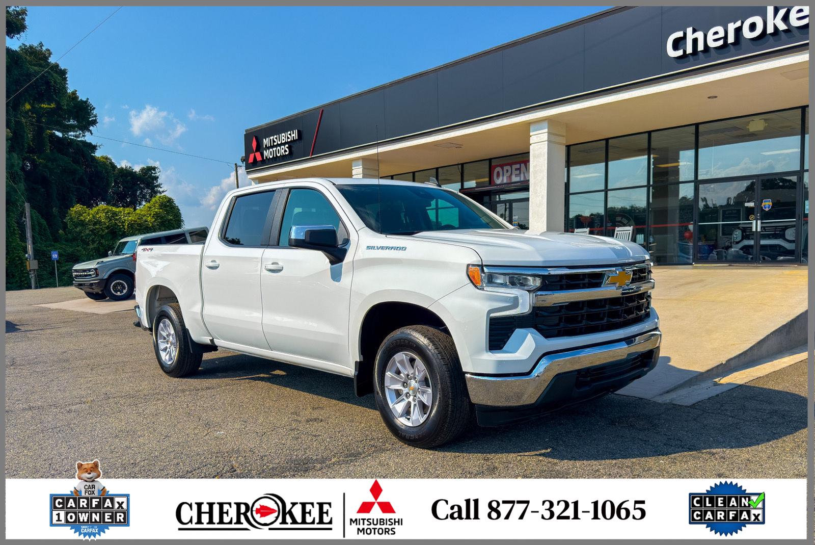 Summit White 2026 Chevrolet Silverado 1500 Pickup Truck Four-Wheel Drive Automatic