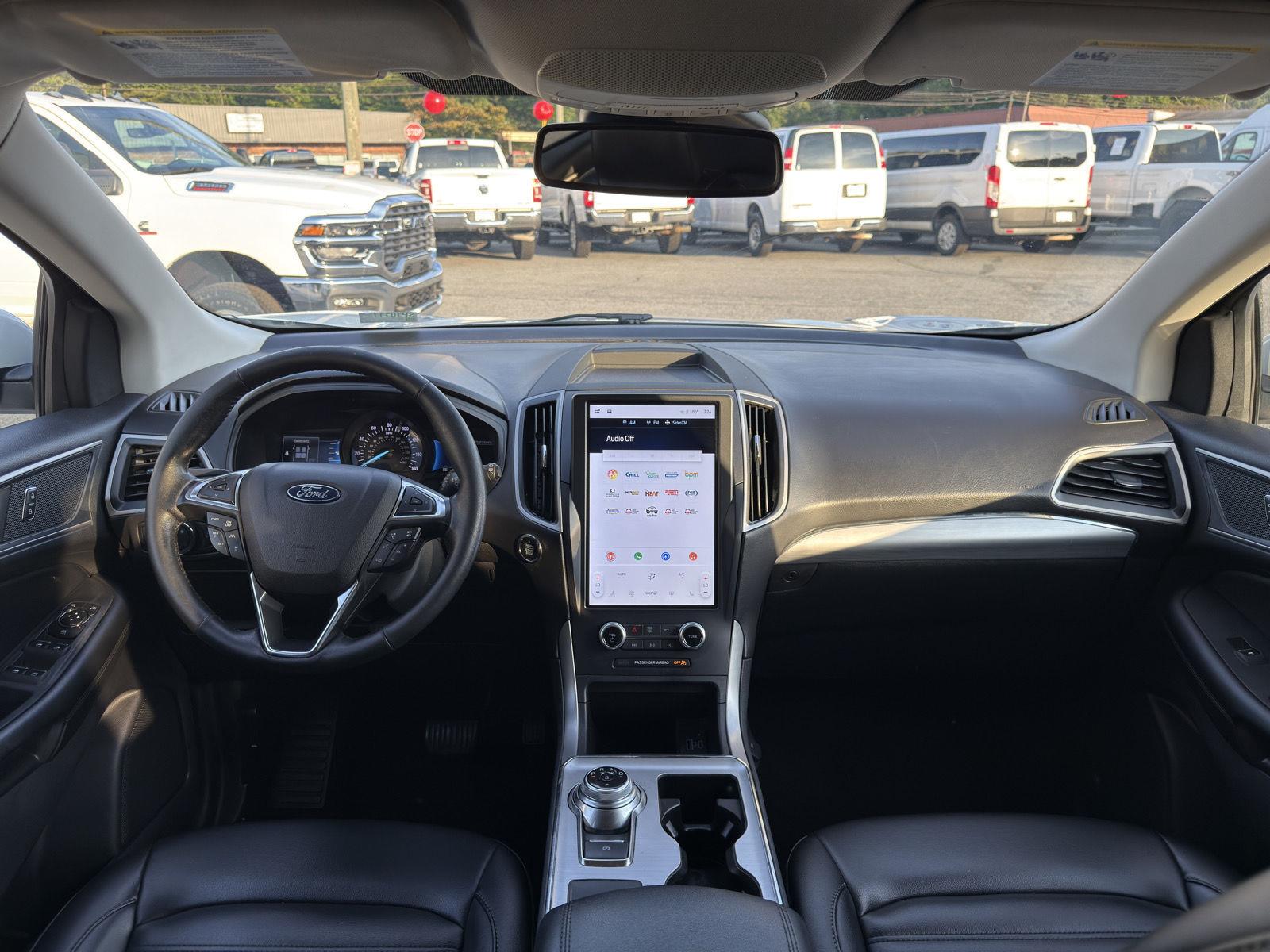 View vehicle photo 3