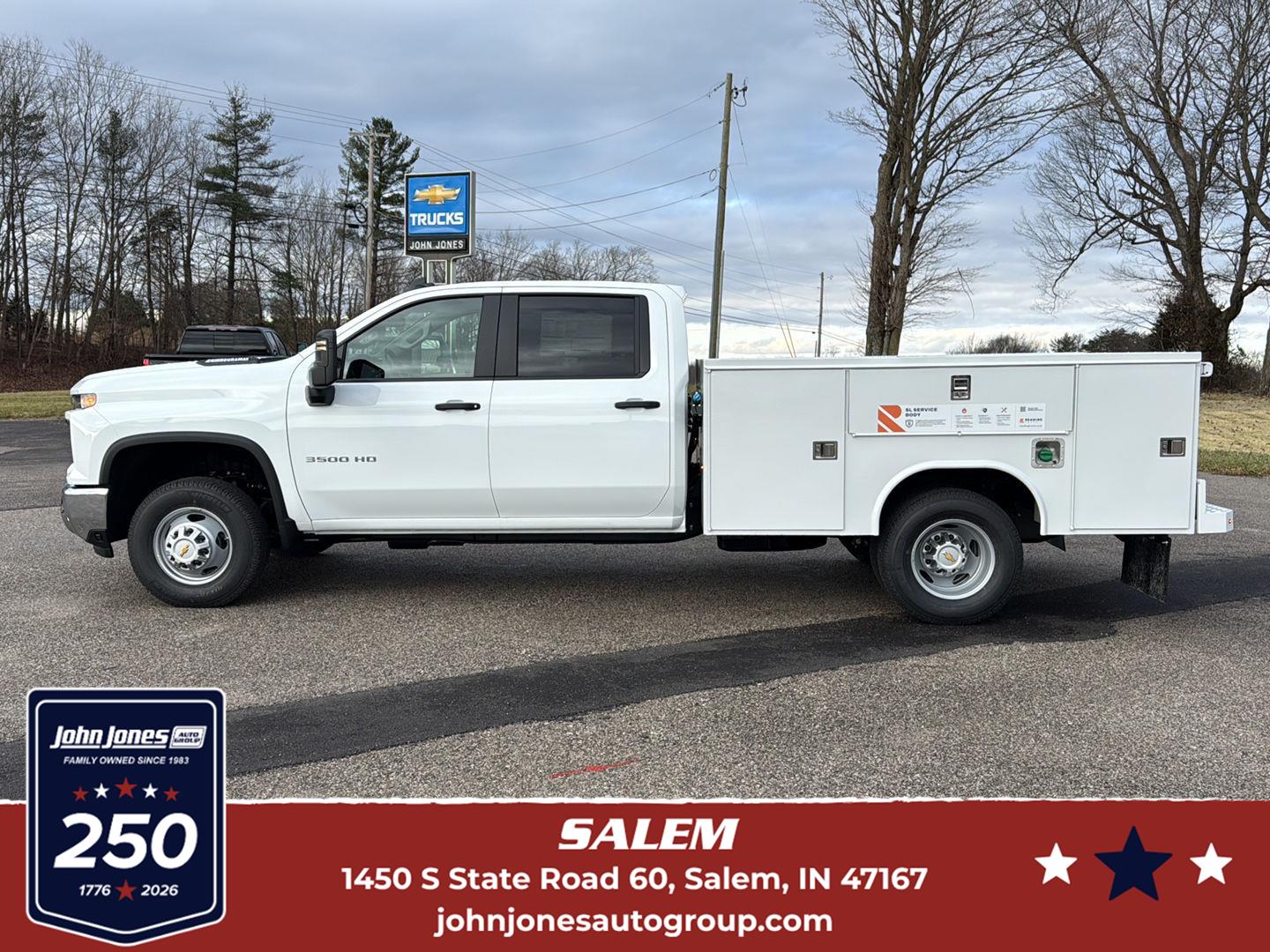 Summit White 2026 Chevrolet Silverado 3500HD Pickup Truck Four-Wheel Drive Automatic