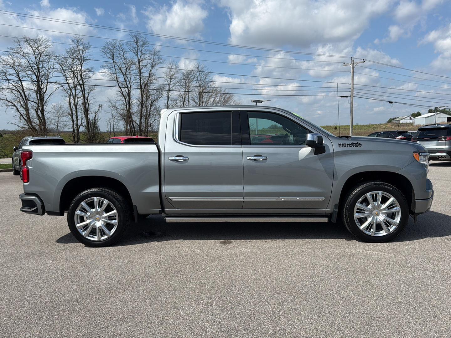 View vehicle photo 7