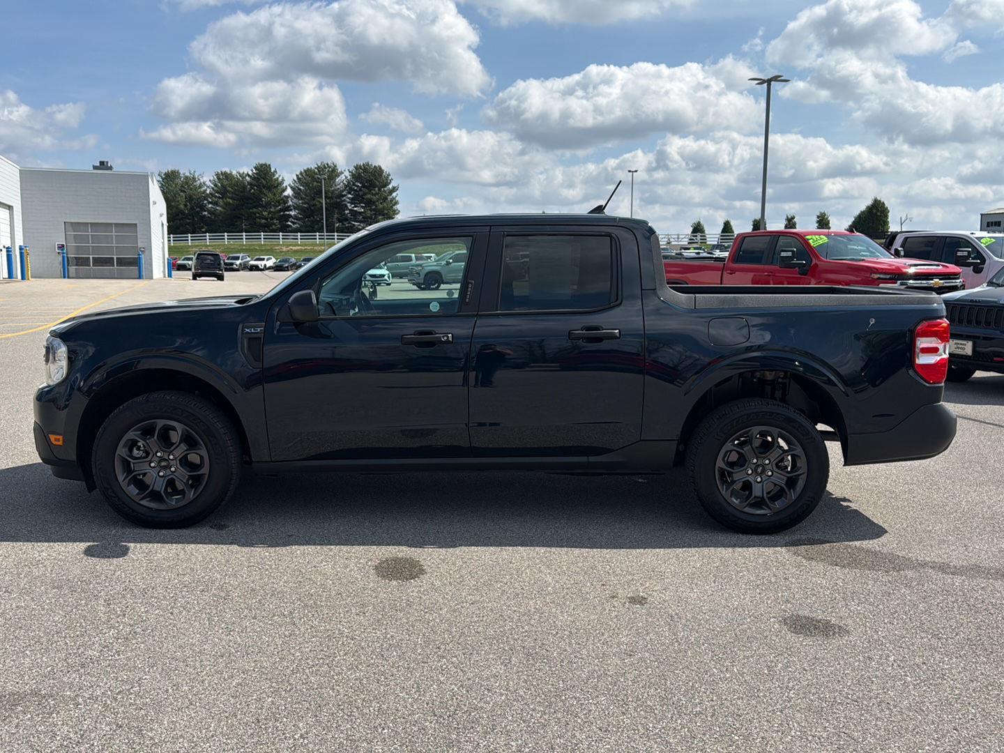 View vehicle photo 6