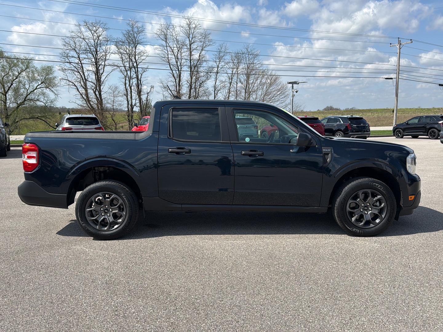 View vehicle photo 7