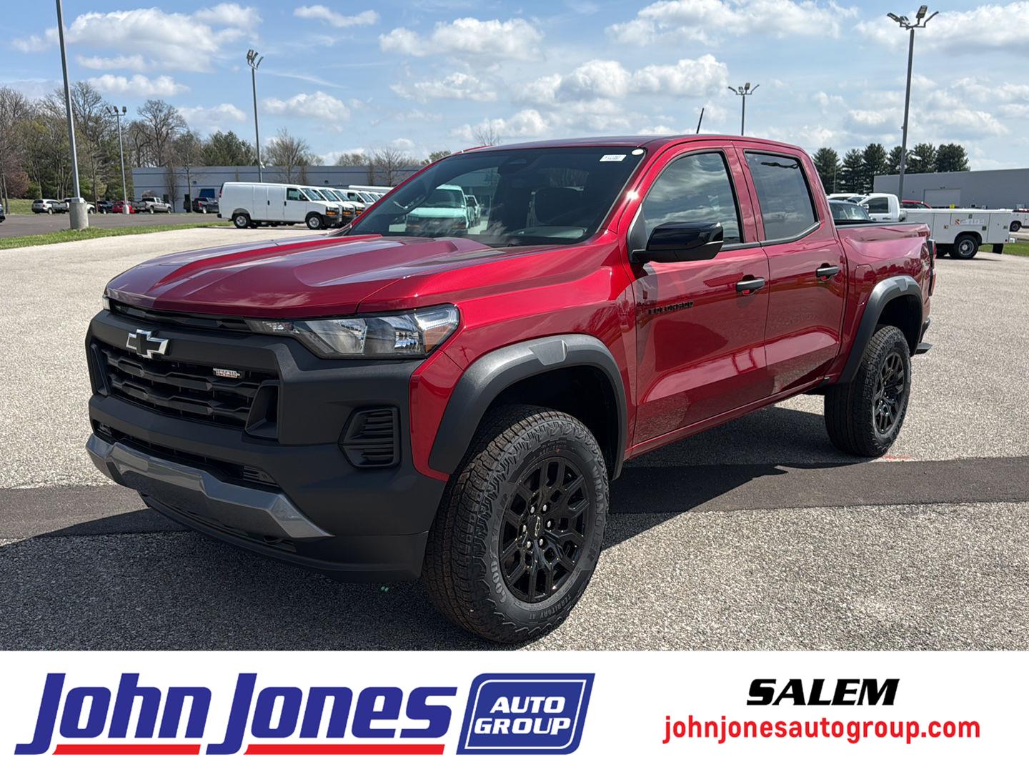 Radiant Red Tintcoat 2026 Chevrolet Colorado Trail Boss Crew Cab 4WD Pickup Truck Four-Wheel Drive 8-Speed Automatic