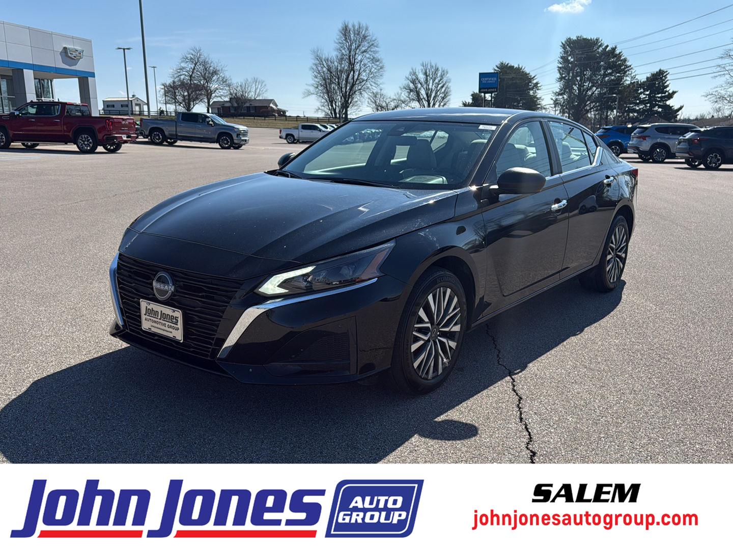 Super Black 2025 Nissan Altima 2.5 SV AWD Sedan All-Wheel Drive Continuously Variable Transmission