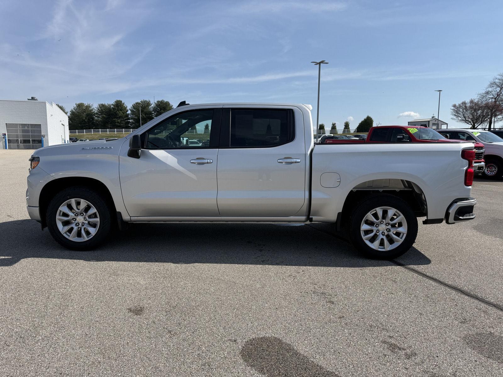 View vehicle photo 6