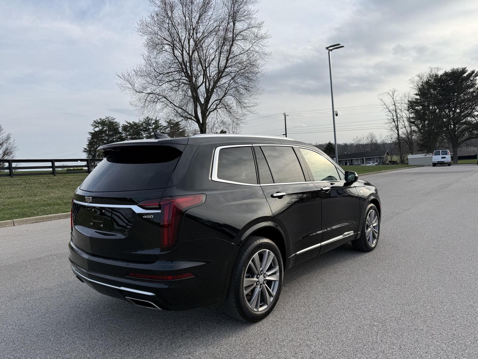 View vehicle photo 5