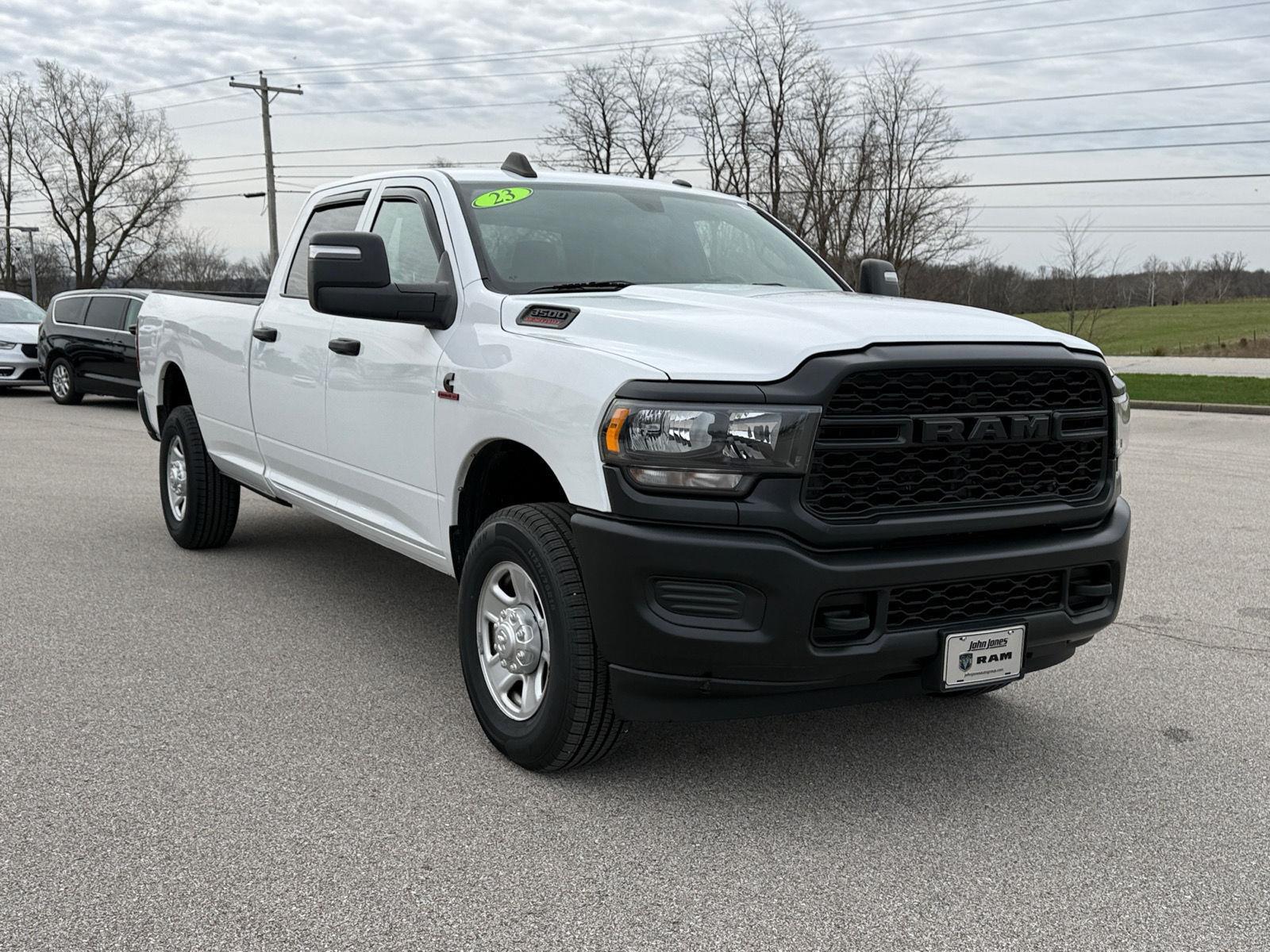 View vehicle photo 6