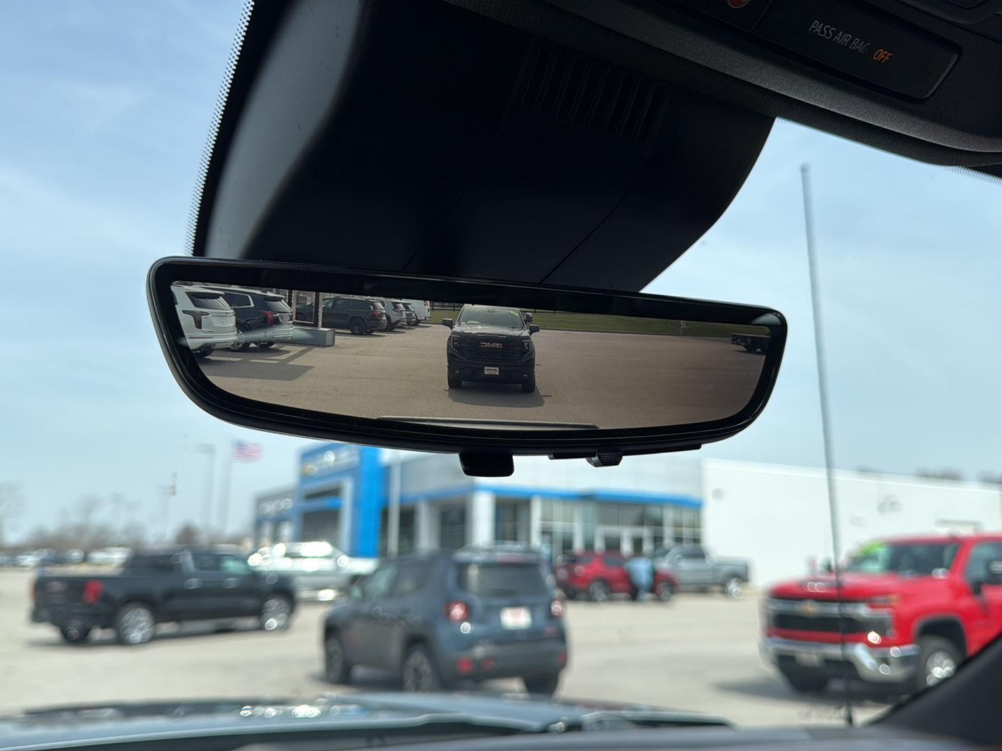 View vehicle photo 5