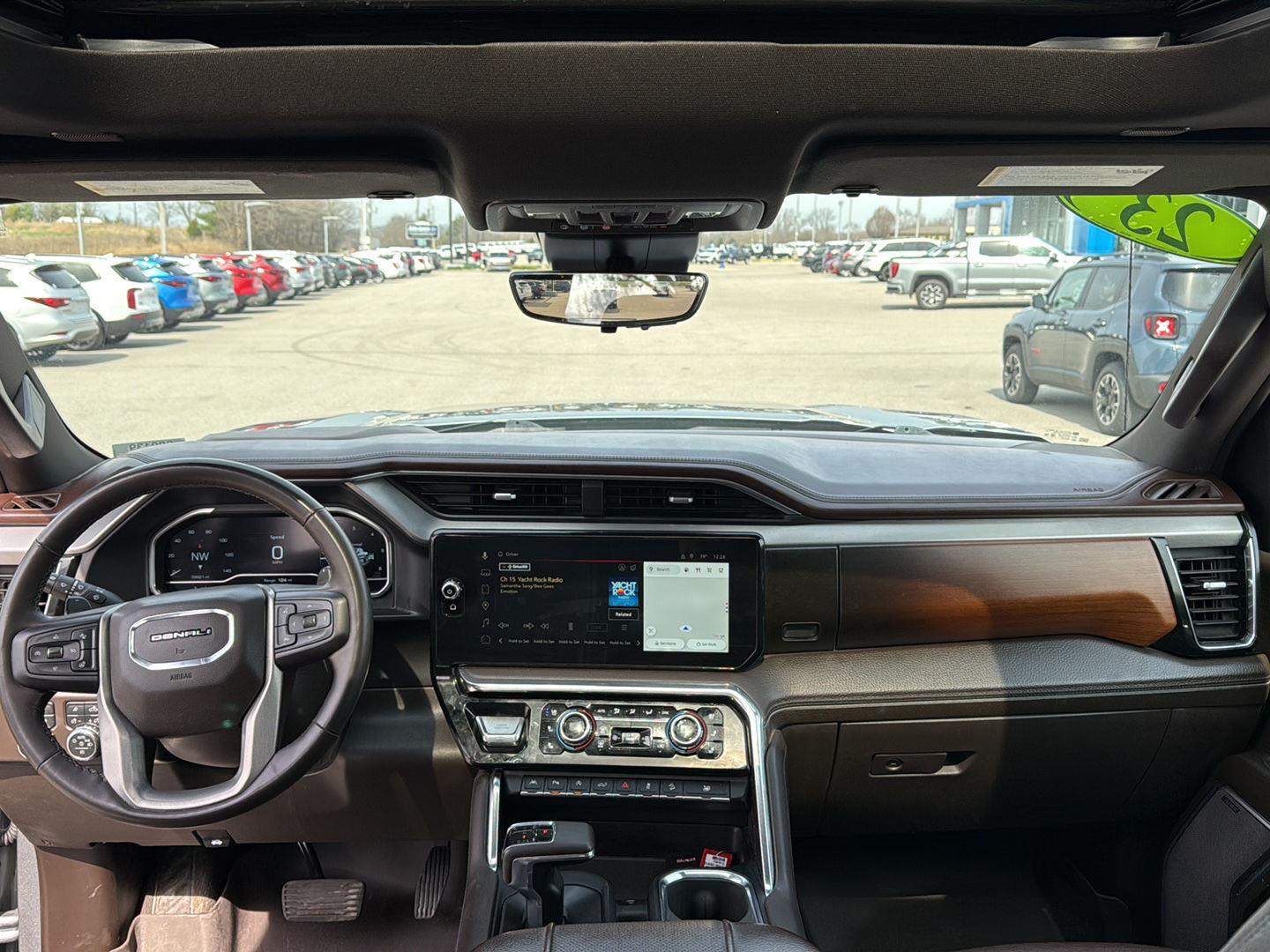 View vehicle photo 3