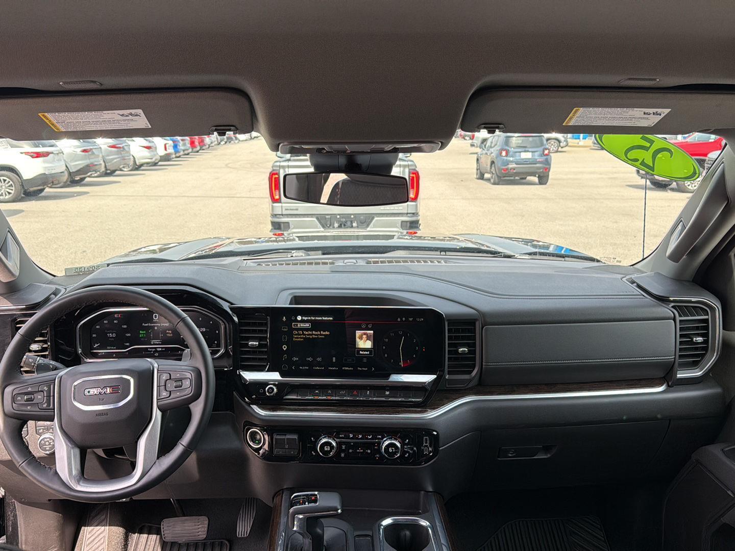 View vehicle photo 3