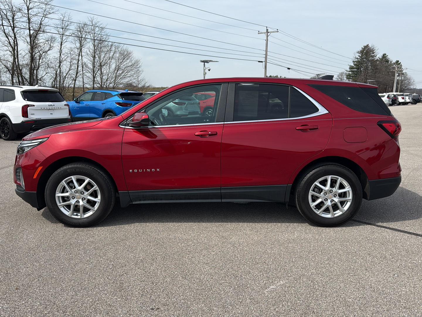 View vehicle photo 6