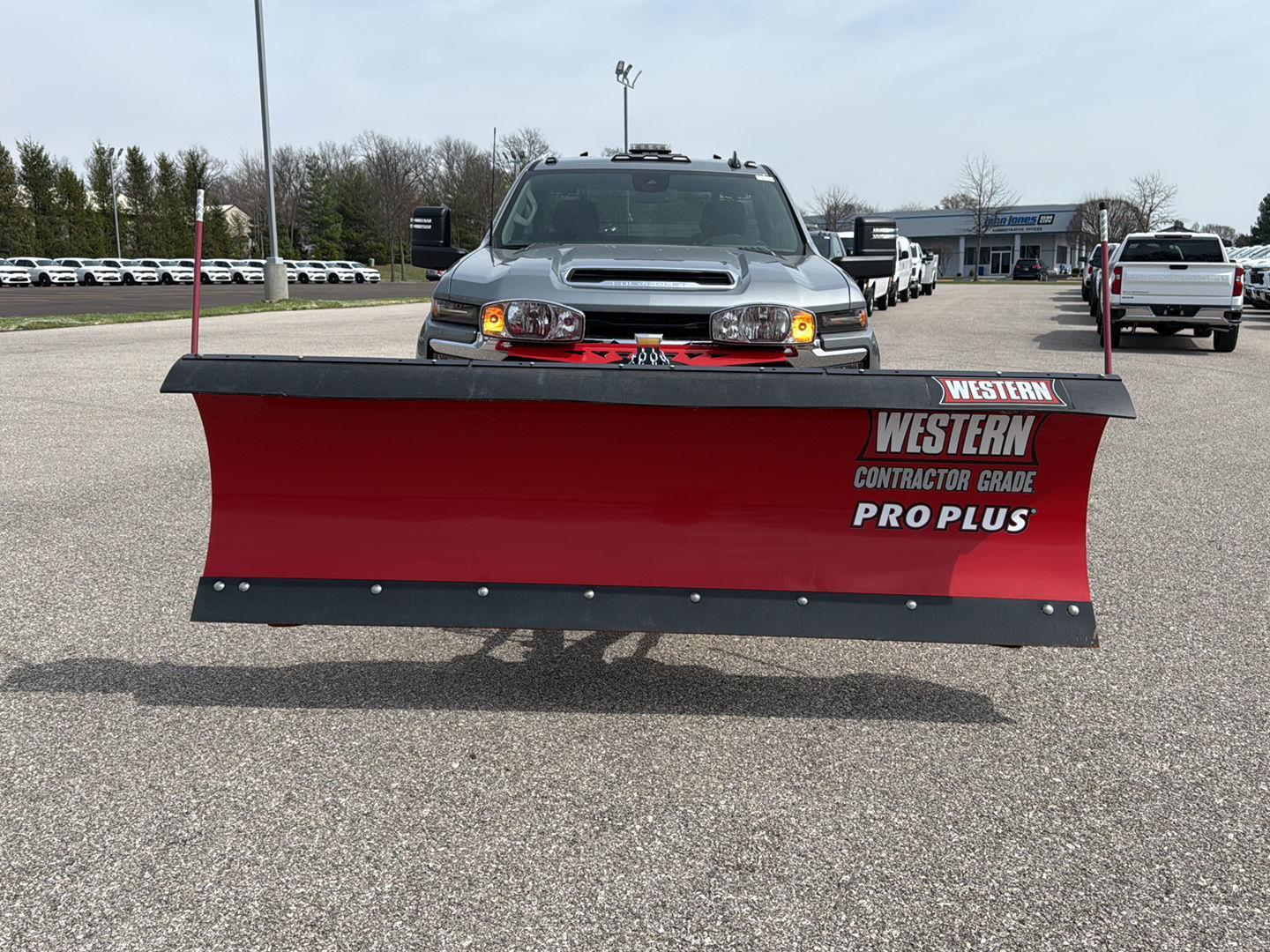 View vehicle photo 3