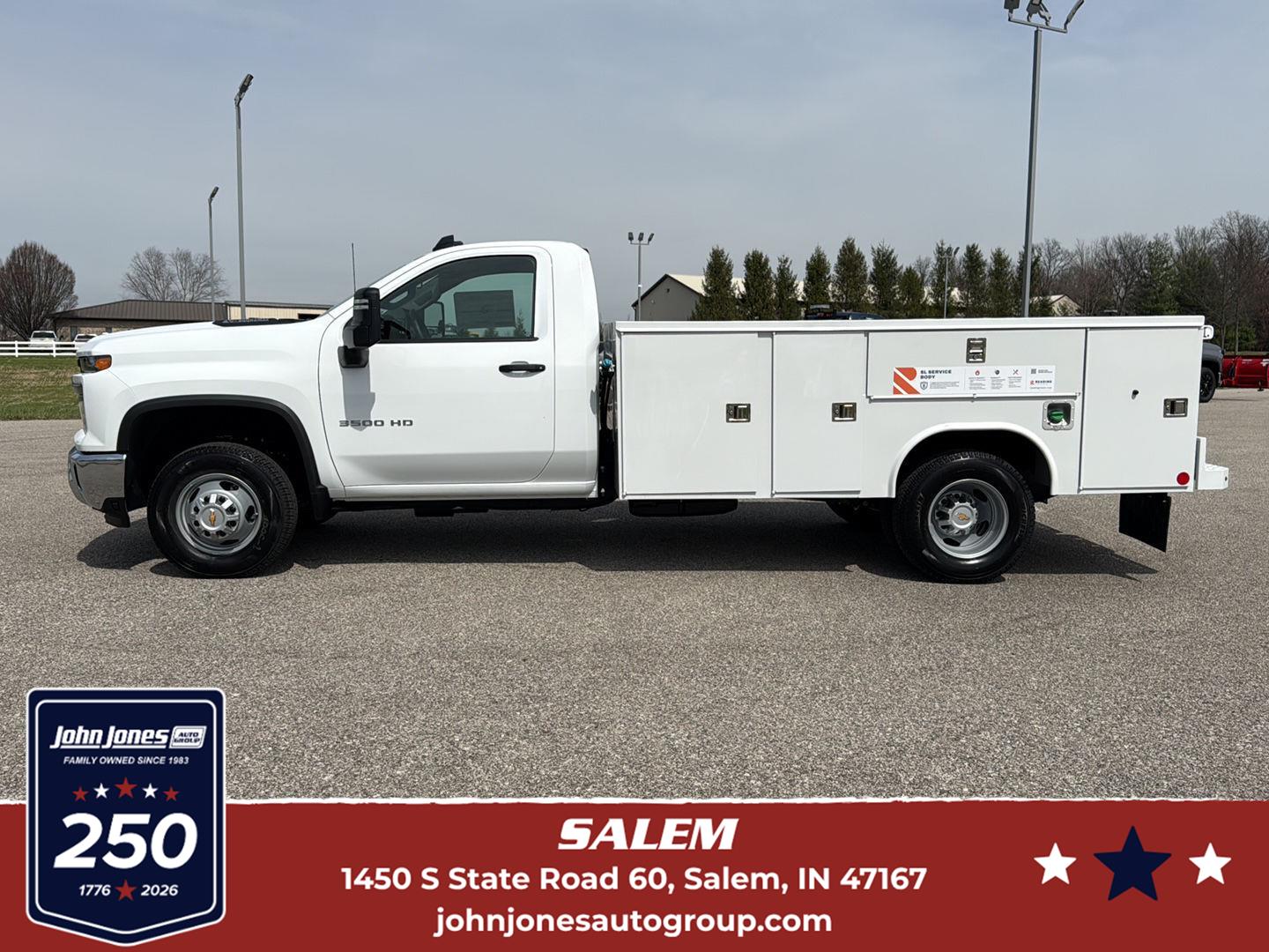 Summit White 2026 Chevrolet Silverado 3500HD Chassis Pickup Truck Four-Wheel Drive Automatic