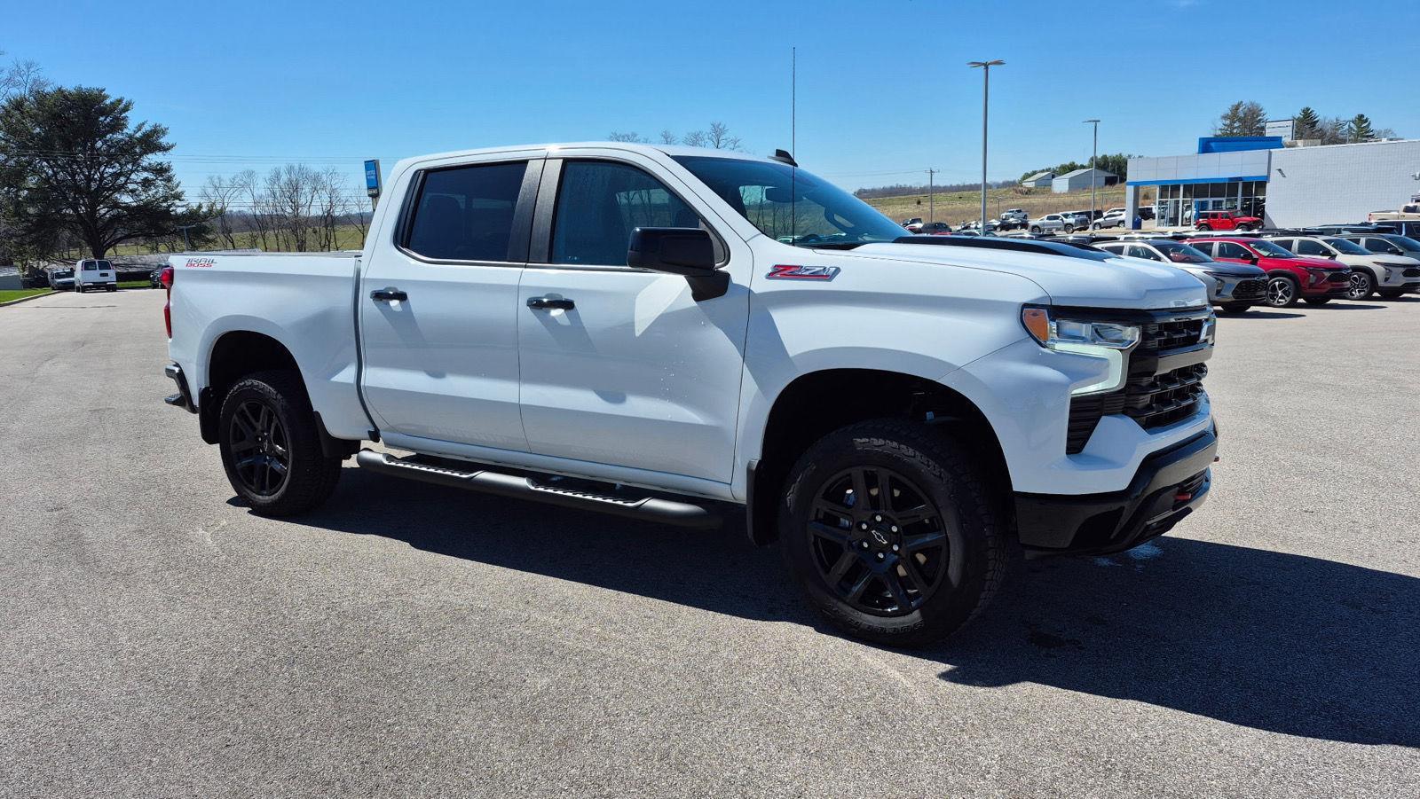 View vehicle photo 3