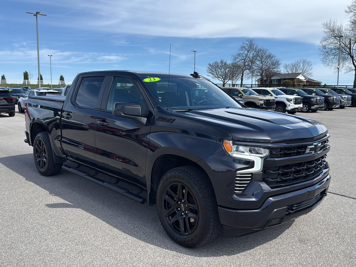 View vehicle photo 2