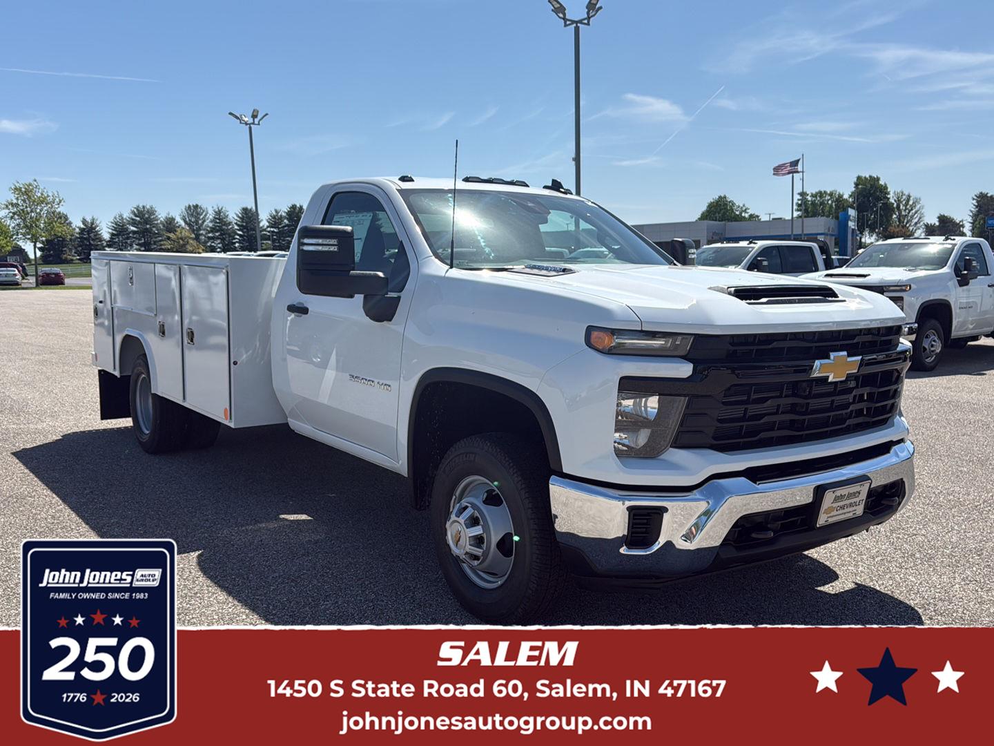 Summit White 2026 Chevrolet Silverado 3500HD Chassis Pickup Truck Four-Wheel Drive Automatic