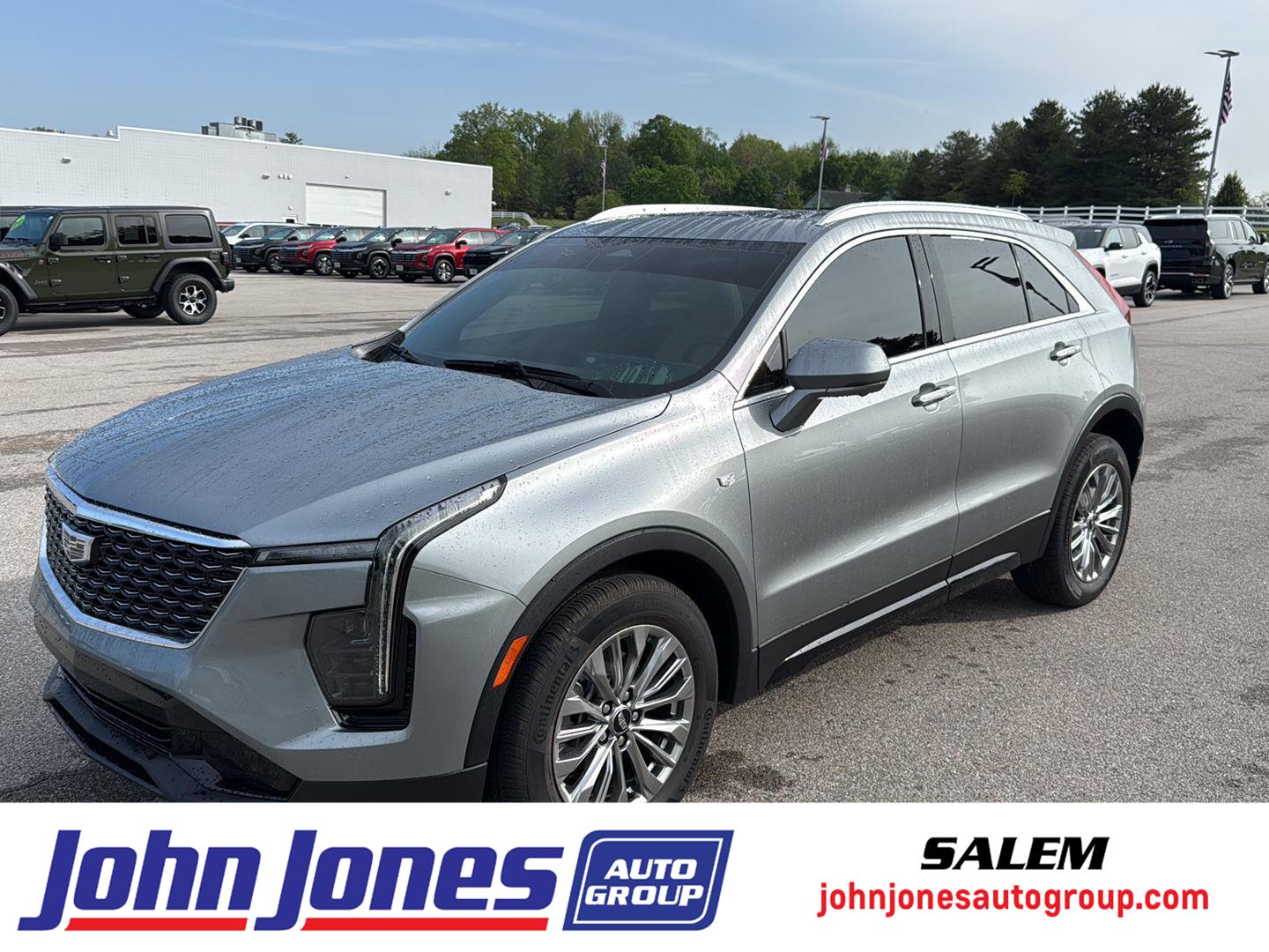 Argent Silver Metallic 2025 Cadillac XT4 Premium Luxury FWD SUV / Crossover Front-Wheel Drive 9-Speed Automatic