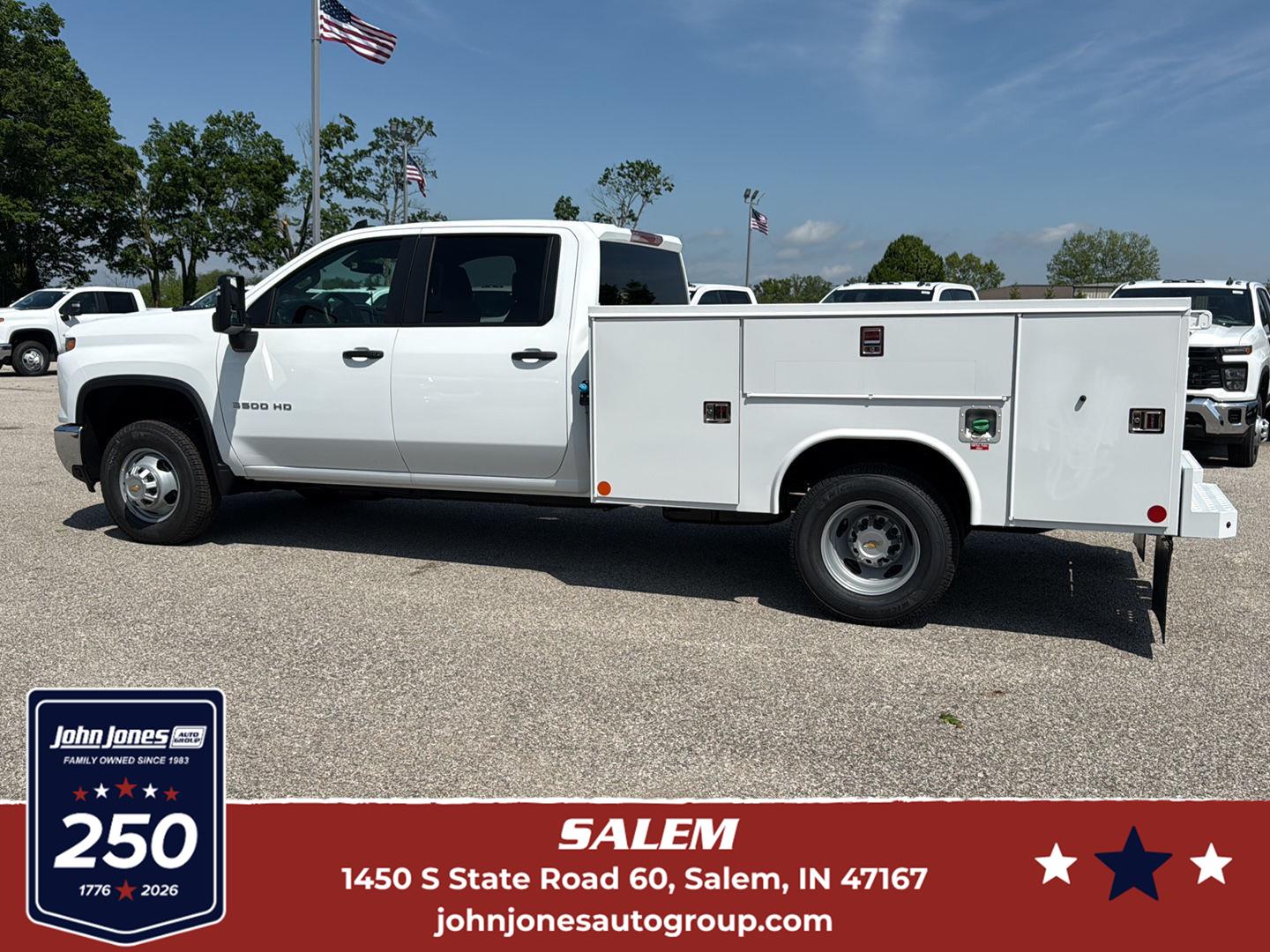 Summit White 2026 Chevrolet Silverado 3500HD Chassis Pickup Truck Four-Wheel Drive Automatic