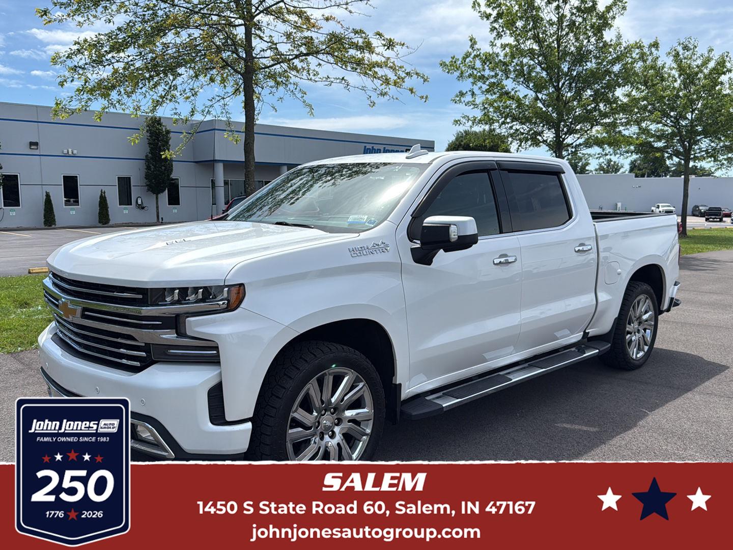White (Iridescent Pearl Tricoat) 2019 Chevrolet Silverado 1500 Pickup Truck Four-Wheel Drive 8-Speed Automatic