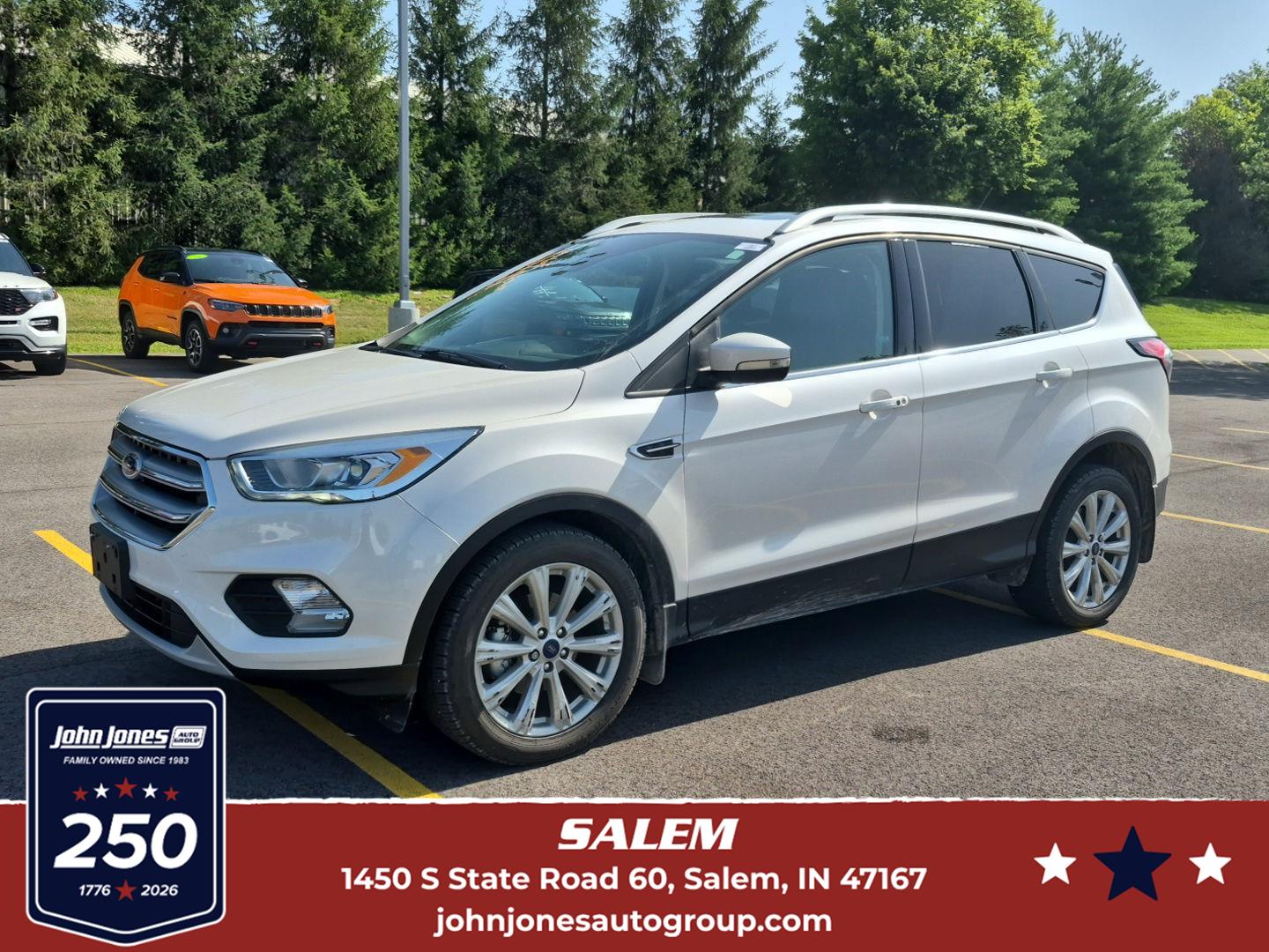 White Platinum Metallic Tri-Coat 2017 Ford Escape SUV / Crossover Front-Wheel Drive 6-Speed Automatic