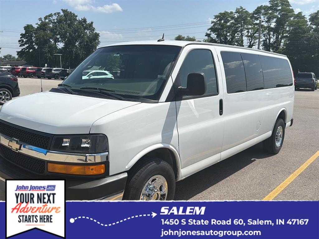  2012 Chevrolet Express Passenger 3500 1LT Extended RWD   
