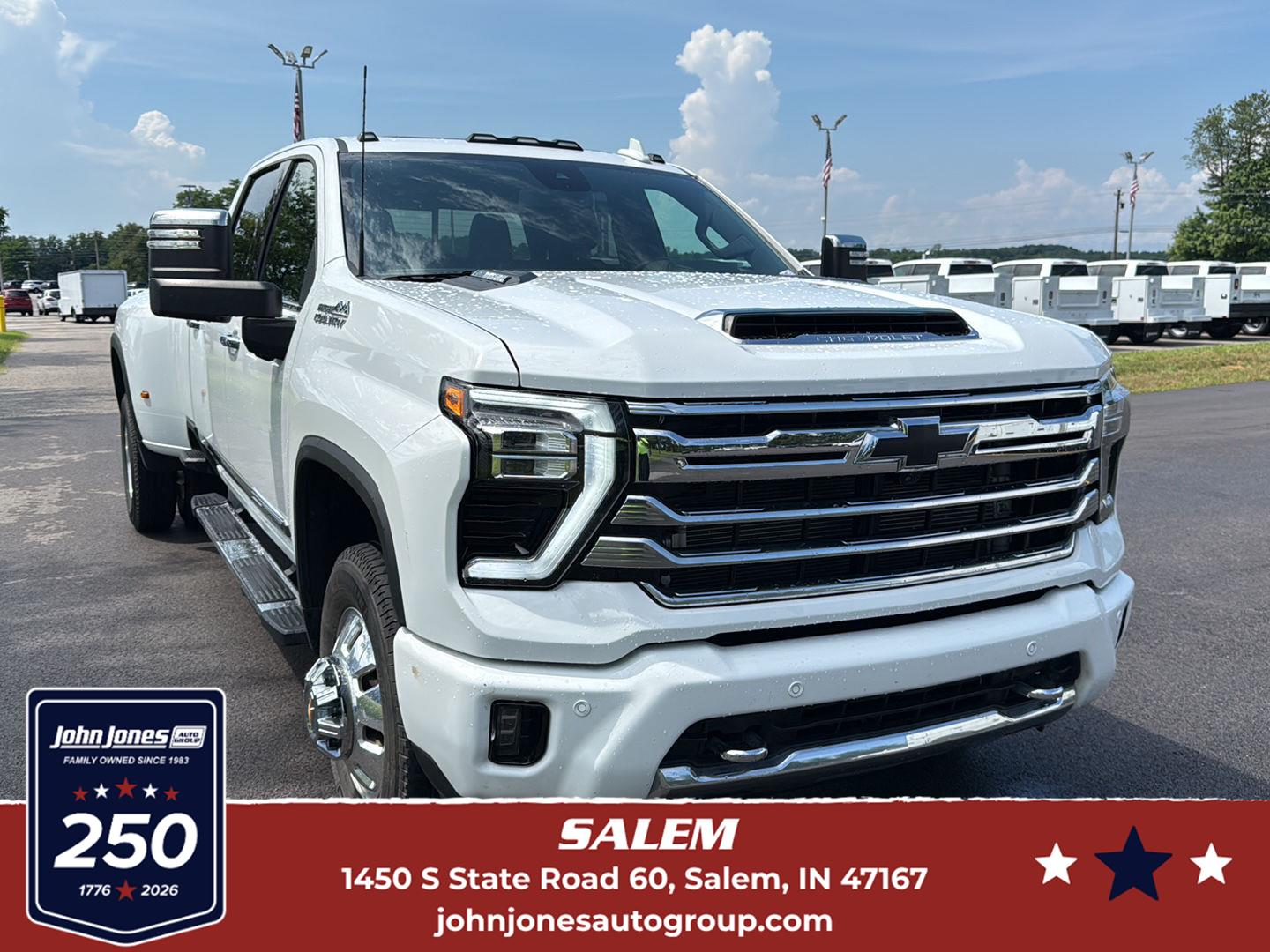 Summit White 2024 Chevrolet Silverado 3500HD Pickup Truck Four-Wheel Drive Automatic