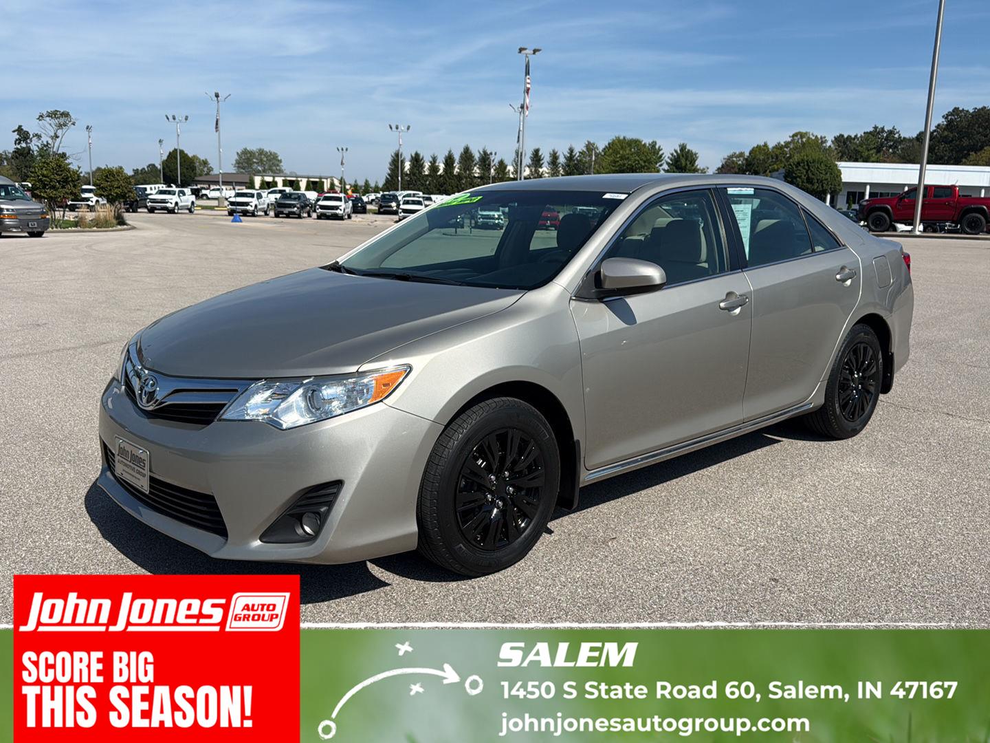 2014 Toyota Camry Creme Brulee Mica Sedán Tracción delantera Automática