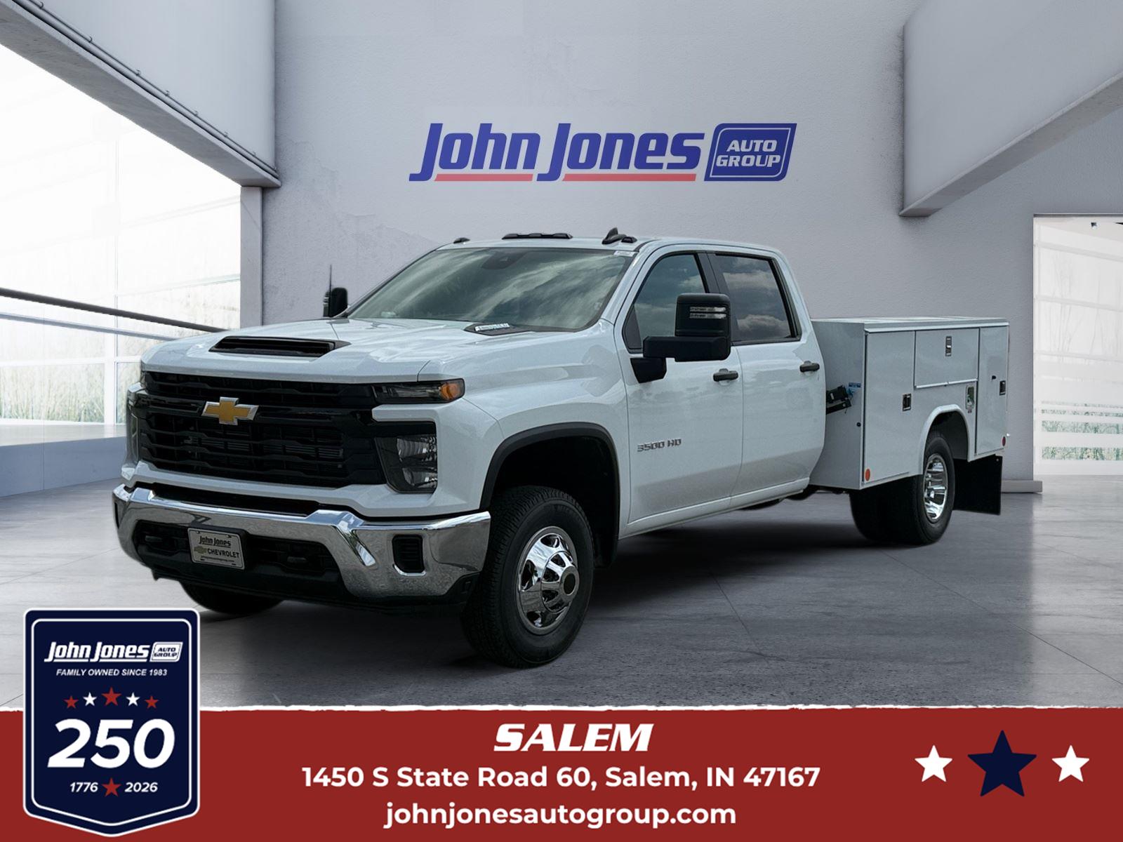 Summit White 2026 Chevrolet Silverado 3500HD Chassis Pickup Truck Four-Wheel Drive Automatic