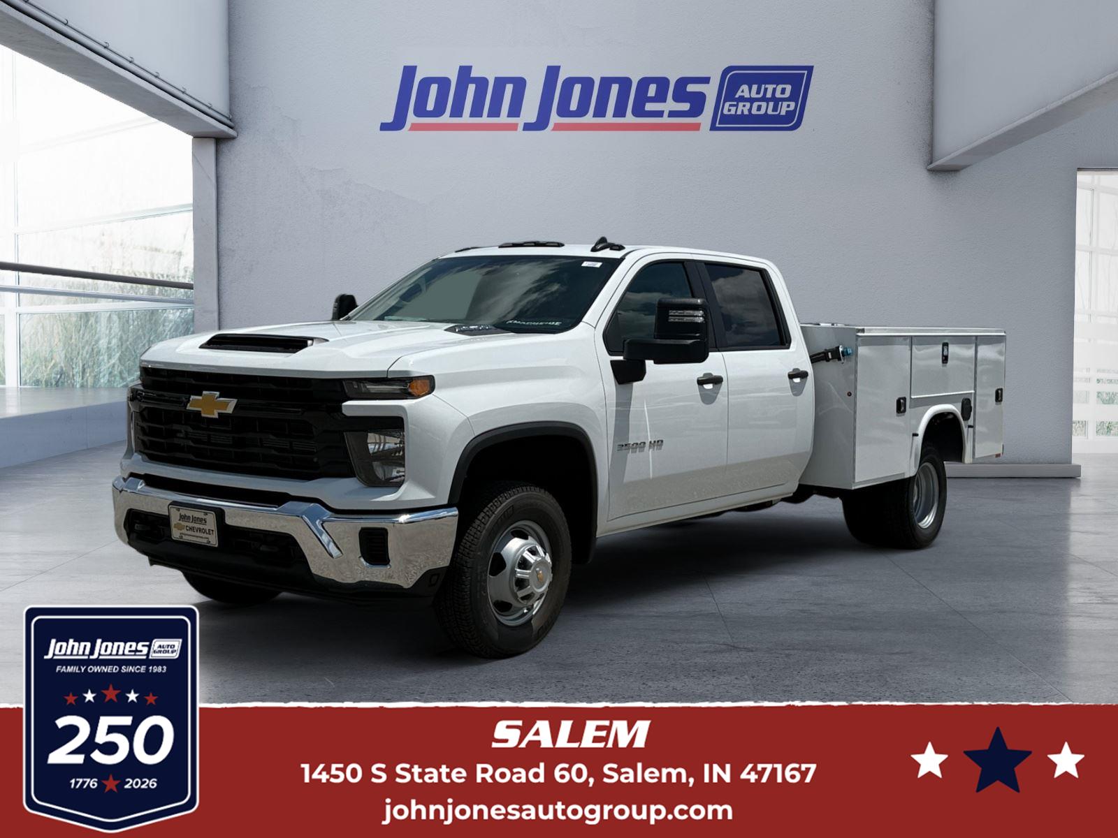 Summit White 2026 Chevrolet Silverado 3500HD Chassis Pickup Truck Four-Wheel Drive Automatic