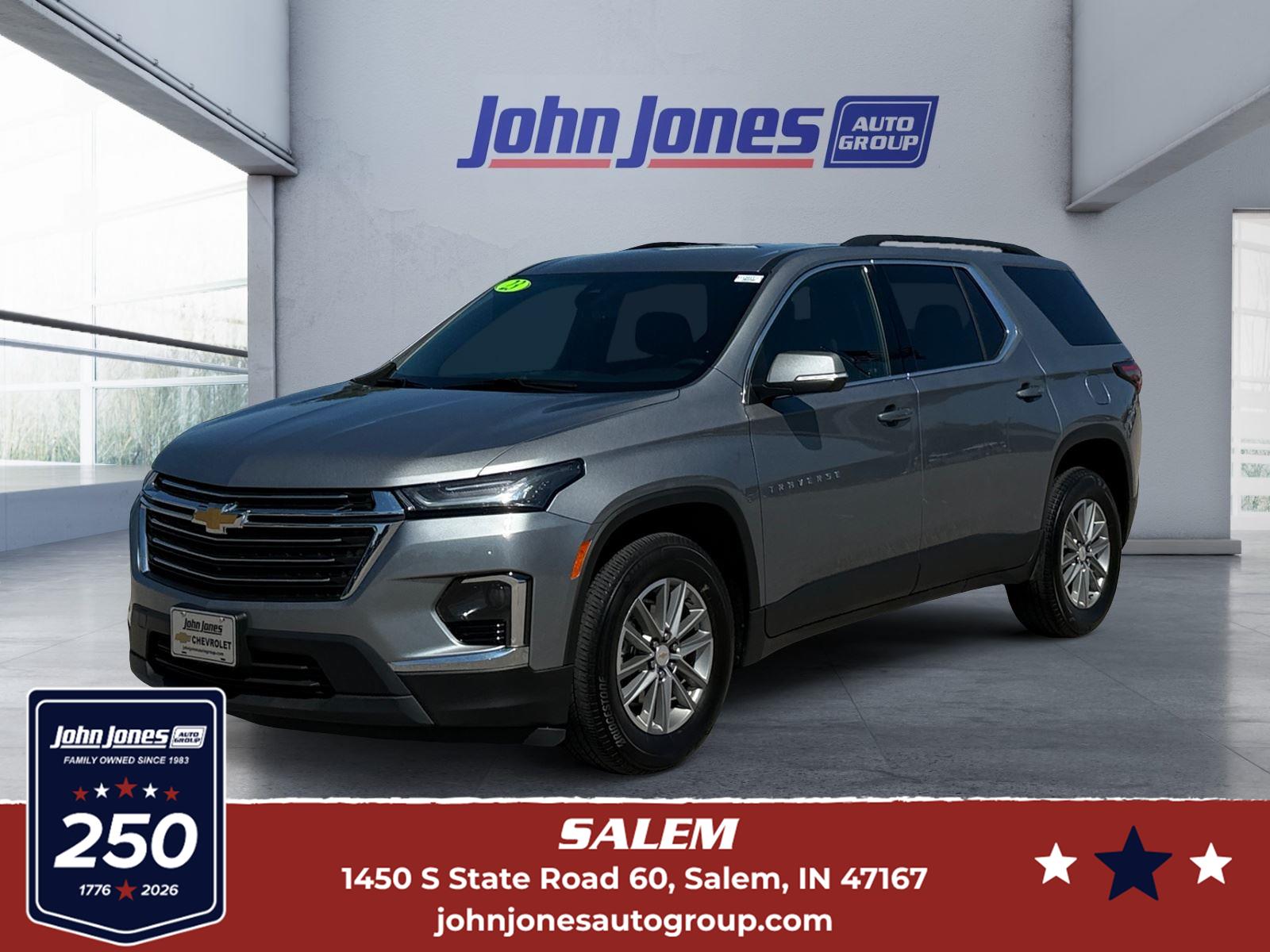 Sterling Gray Metallic 2023 Chevrolet Traverse SUV / Crossover Front-Wheel Drive 9-Speed Automatic