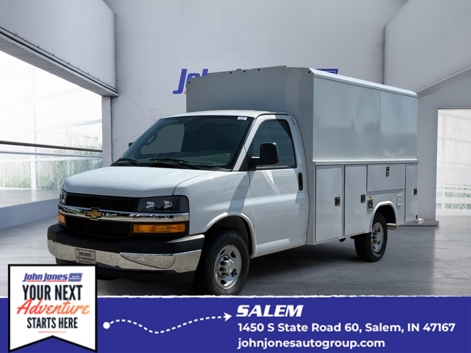 Summit White 2026 Chevrolet Express Chassis Van Rear-Wheel Drive 8-Speed Automatic