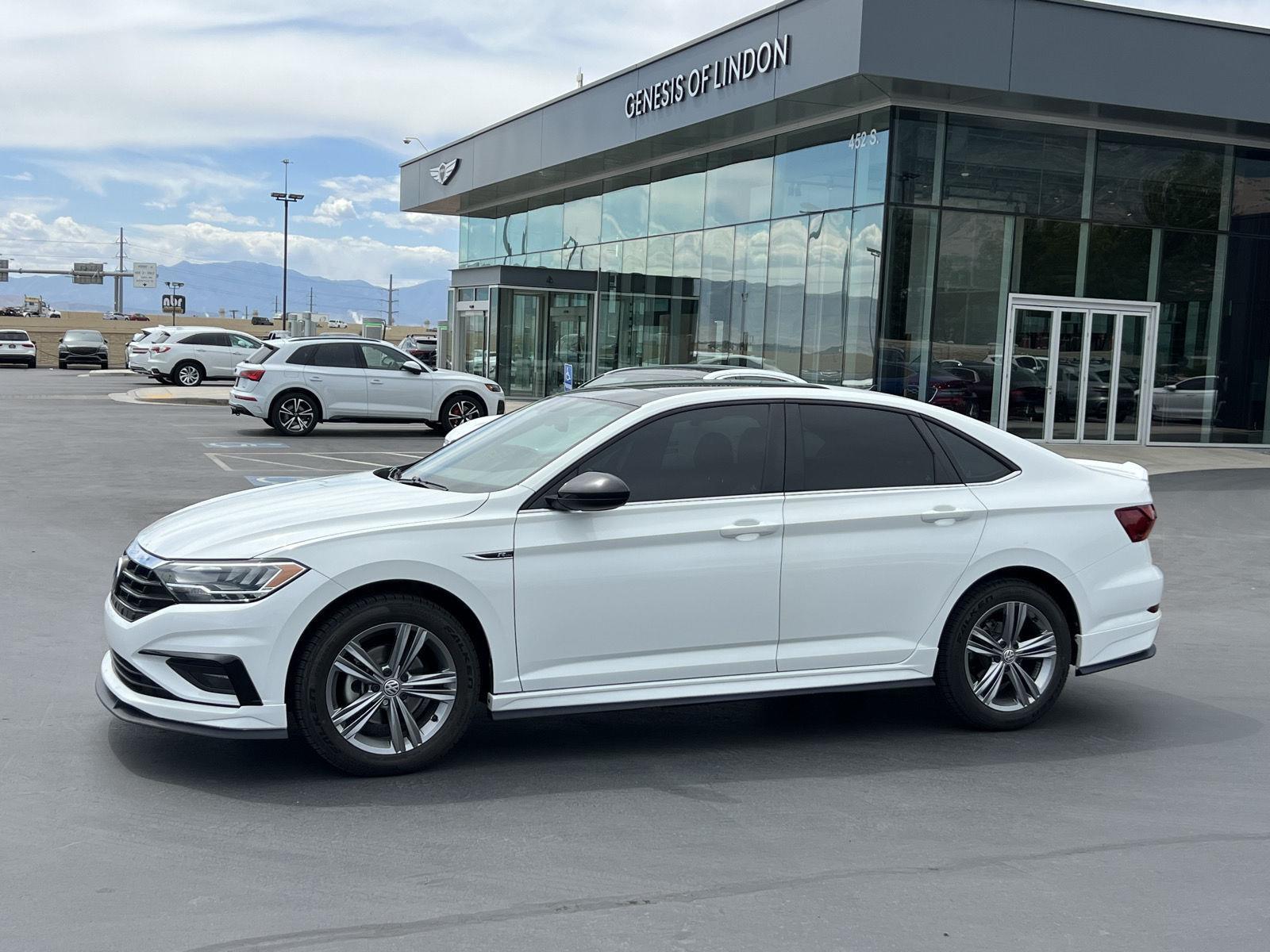 Pure White 2019 Volkswagen Jetta Sedan Front-Wheel Drive Automatic