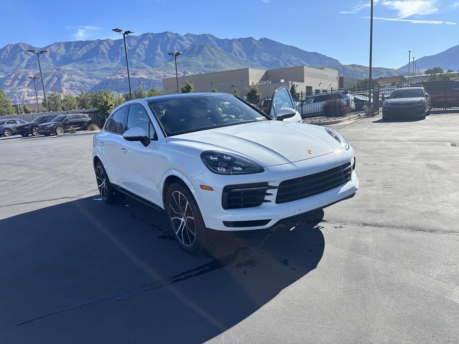 Carrara White Metallic 2021 Porsche Cayenne Coupe Coupe All-Wheel Drive Automatic