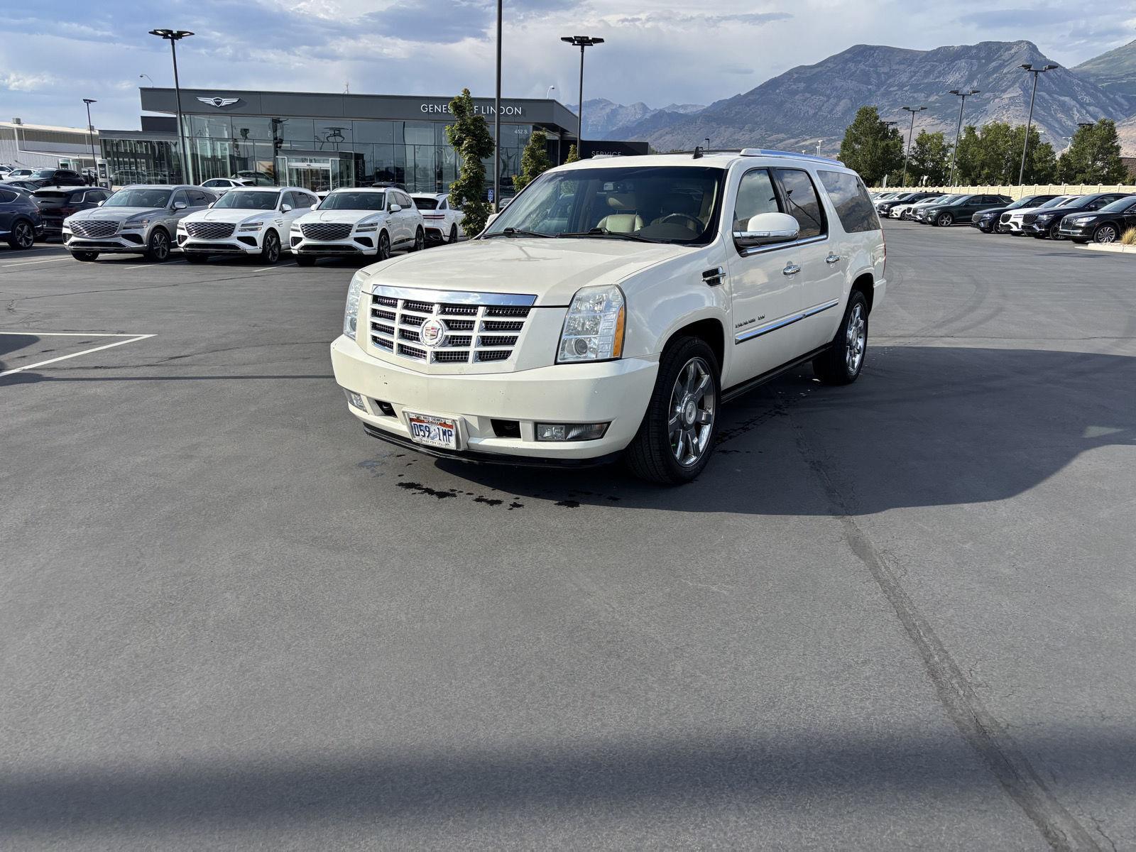 White Diamond Tricoat 2010 Cadillac Escalade ESV SUV / Crossover All-Wheel Drive 6-Speed Automatic