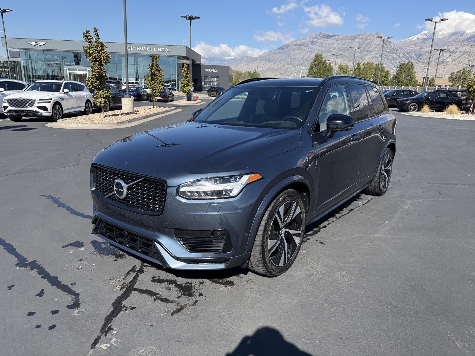 2021 Volvo XC90 R-Design