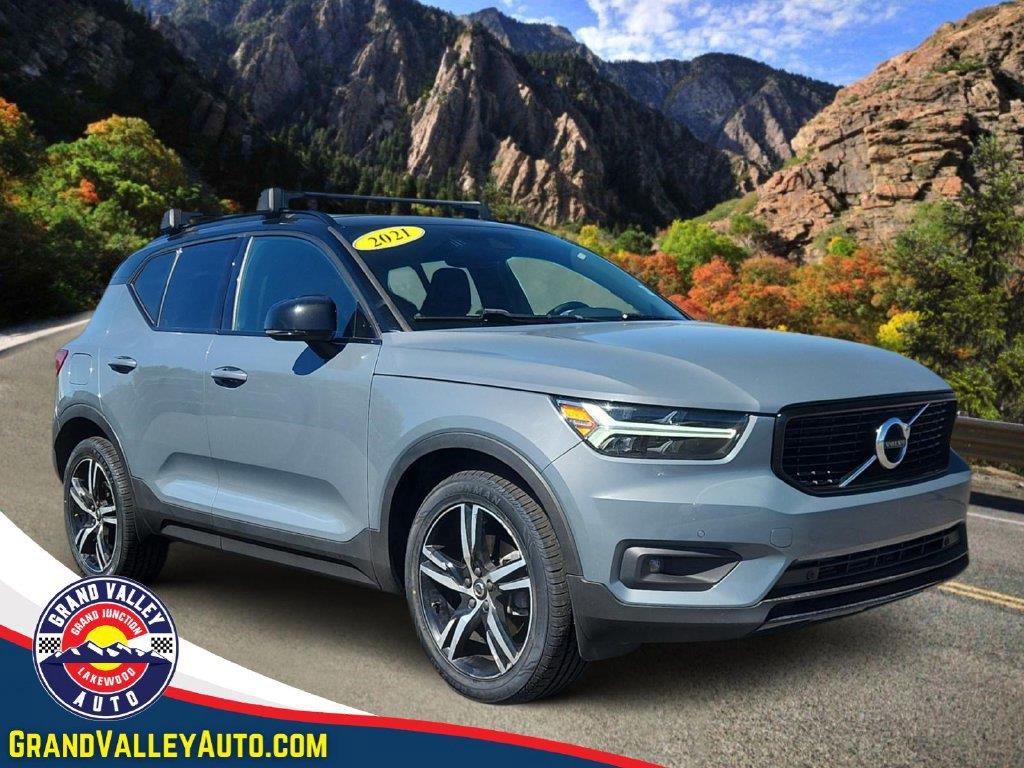 2021 Volvo XC40 T5 R-Design AWD