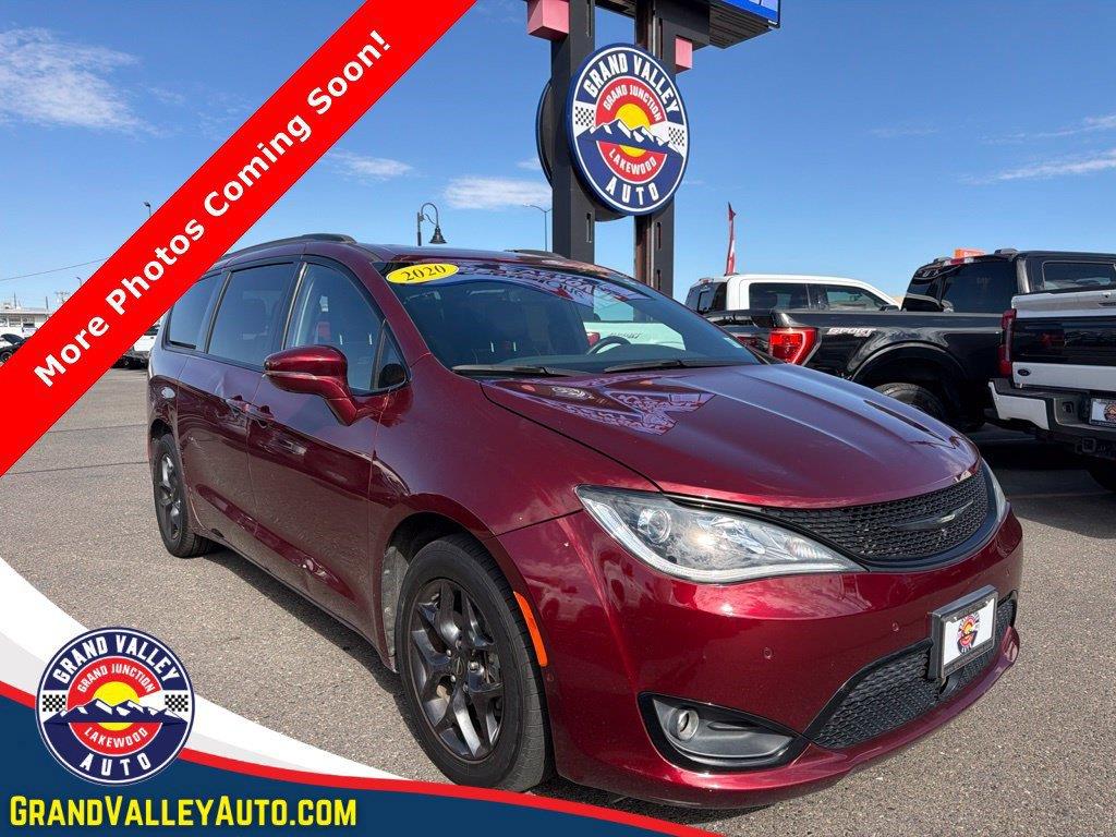 2020 Chrysler Pacifica Limited FWD
